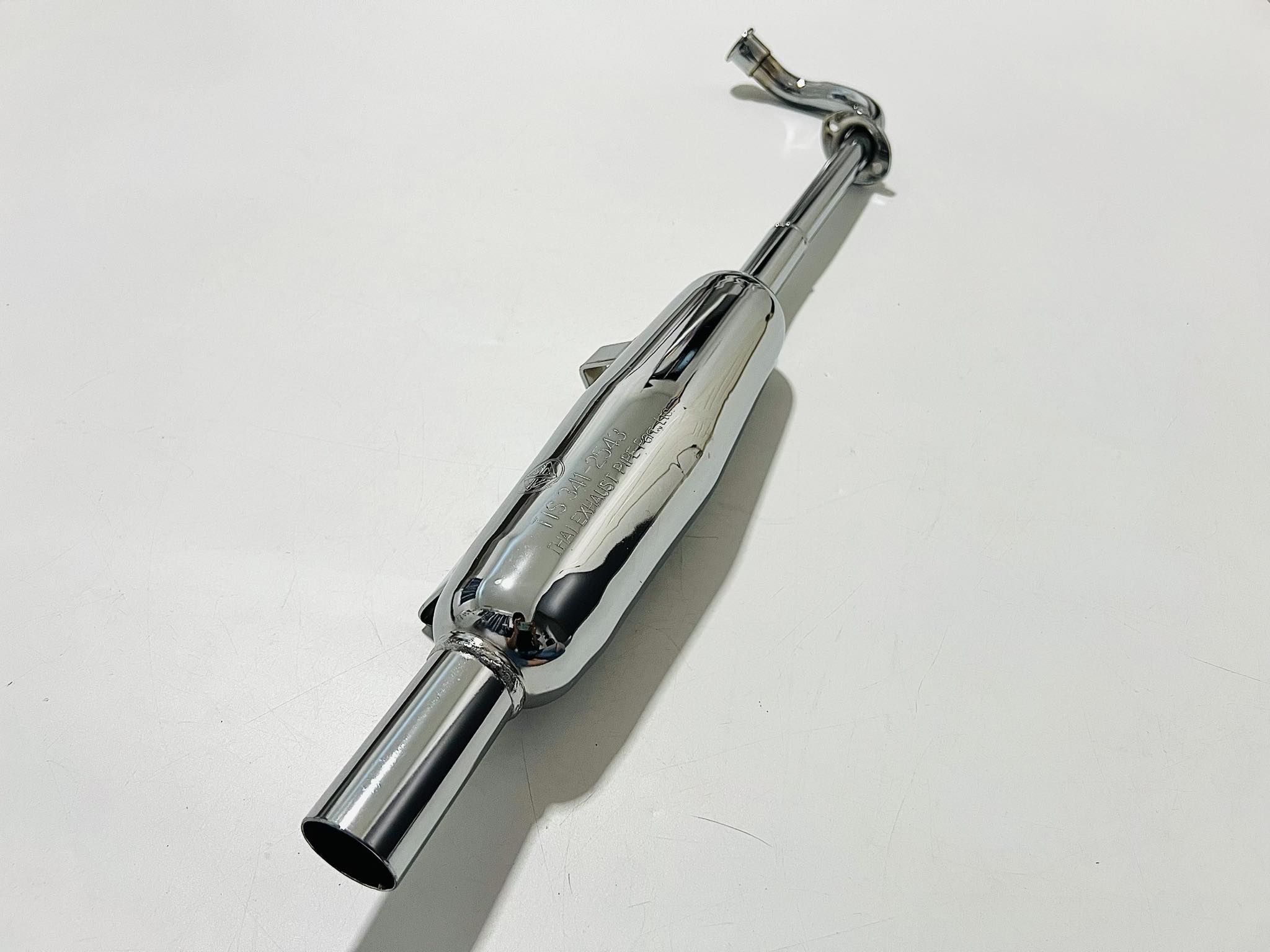 ท่อแต่งมอเตอร์ไซด์ชาลี ทรงไทรอัมท์ นบ