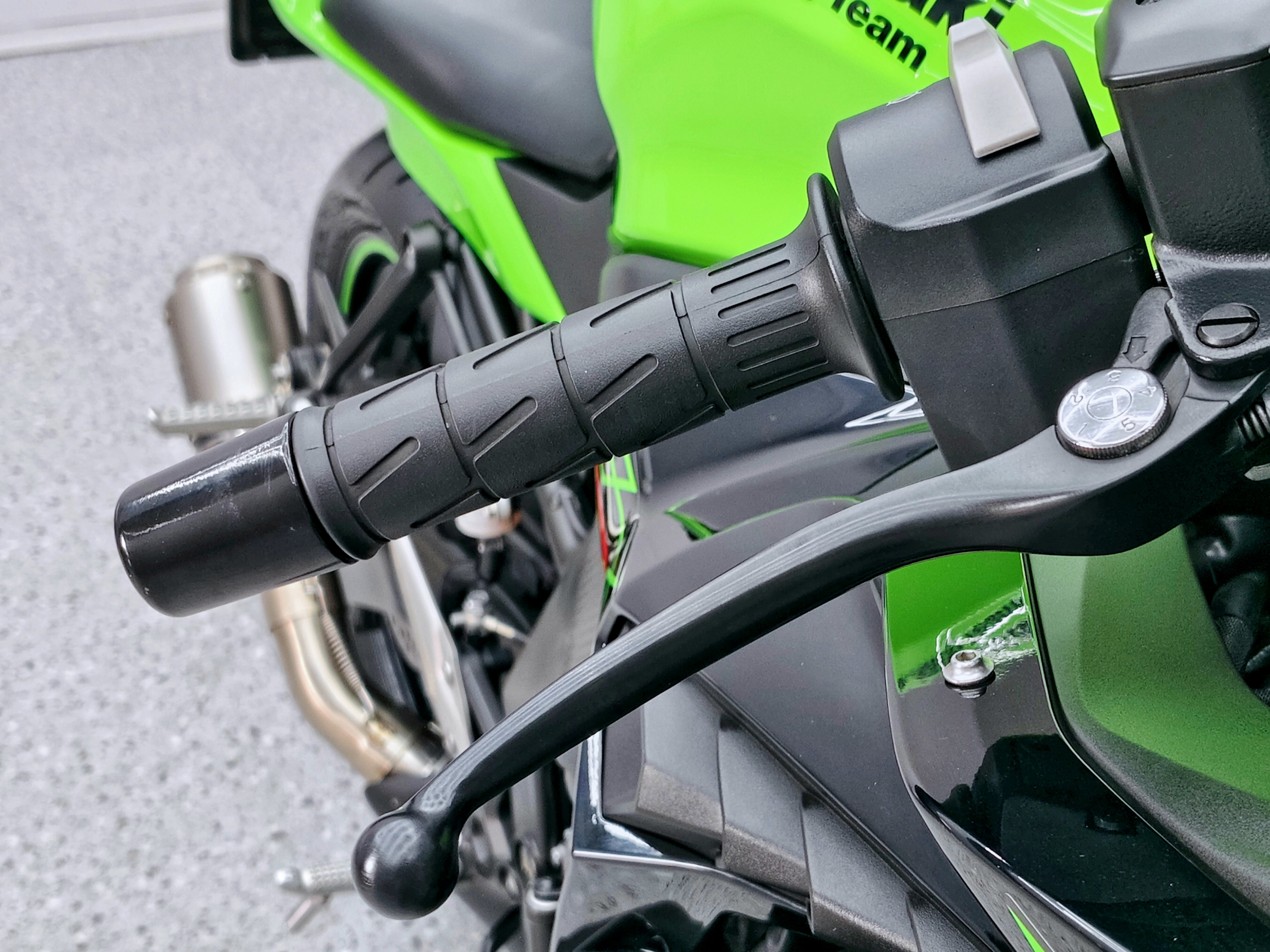 4สูบเรียง400CC.กลับมาแว้ว 😎 KAWASAKI NINJA ZX4R SE ปลายปี 2023 ไมล์หลักพัน‼️