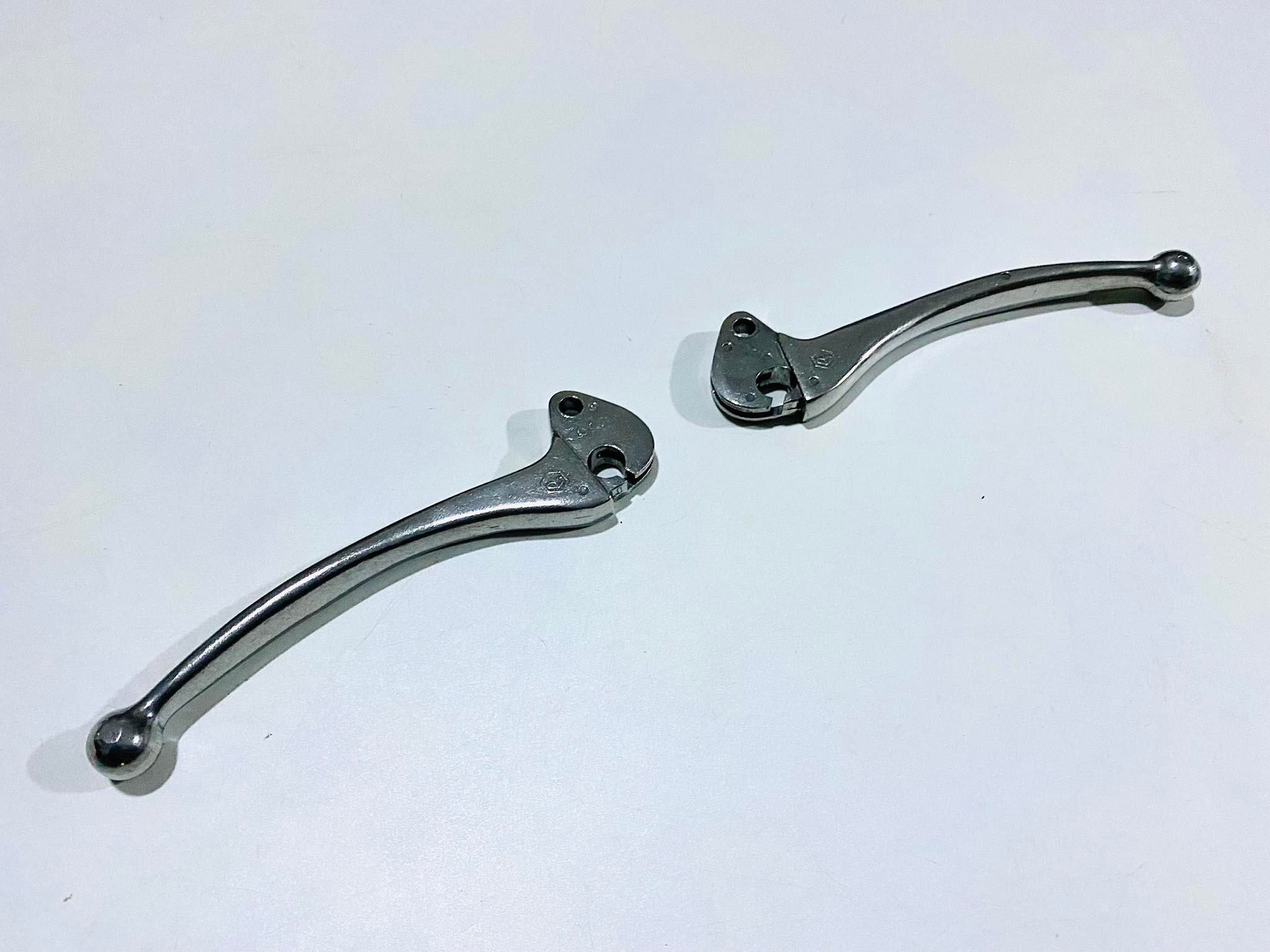 มือเบรค+มือครัชเวสป้า vespa เหล็กชุบ