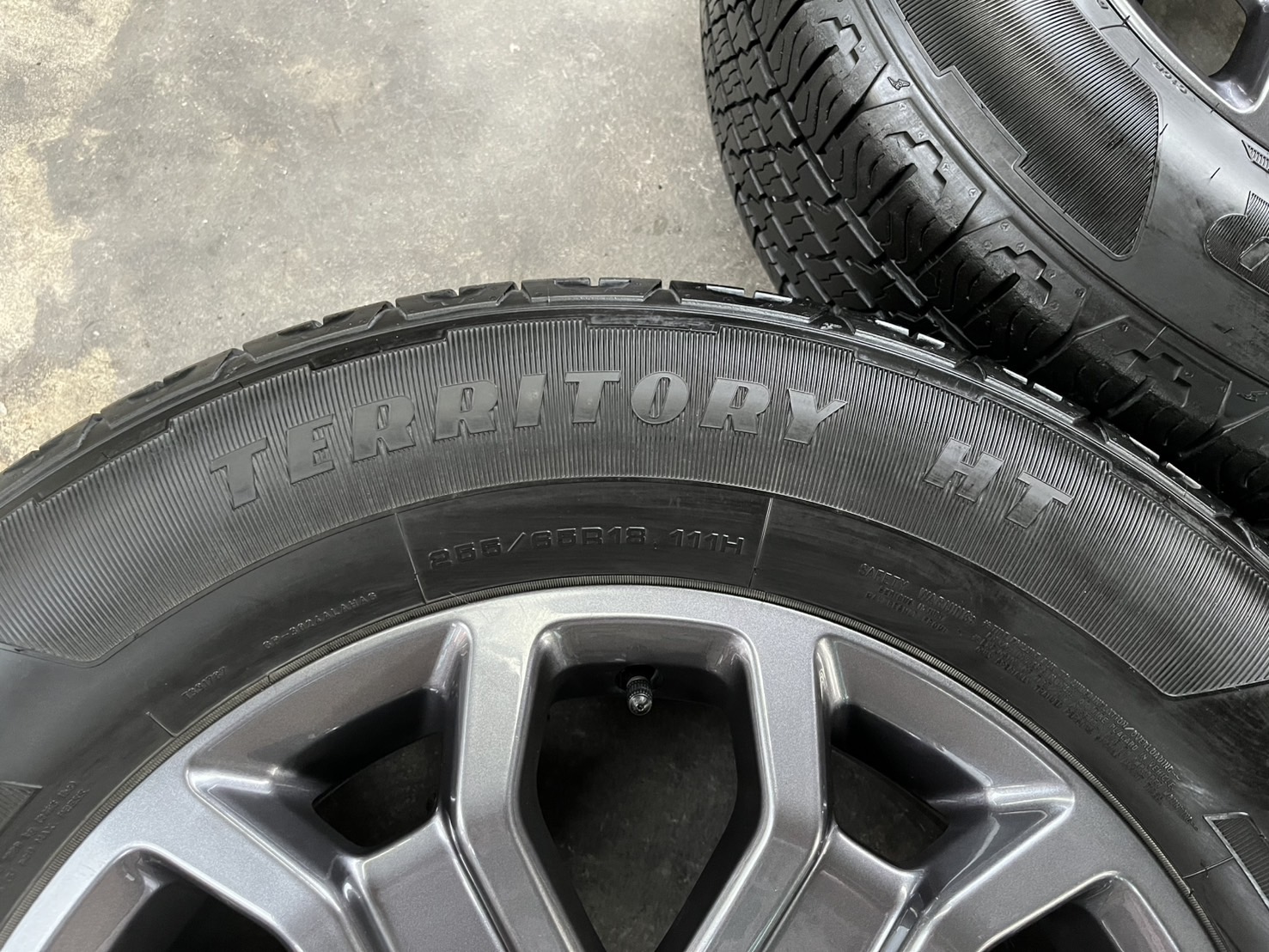 ✨ล้อแม็ก✨Ford Next-Gen Wildtrak รุ่นใหม่ล่าสุด ขอบ 18 พร้อมยาง 255-65-18 Goodyear♨️ปี 24♨️