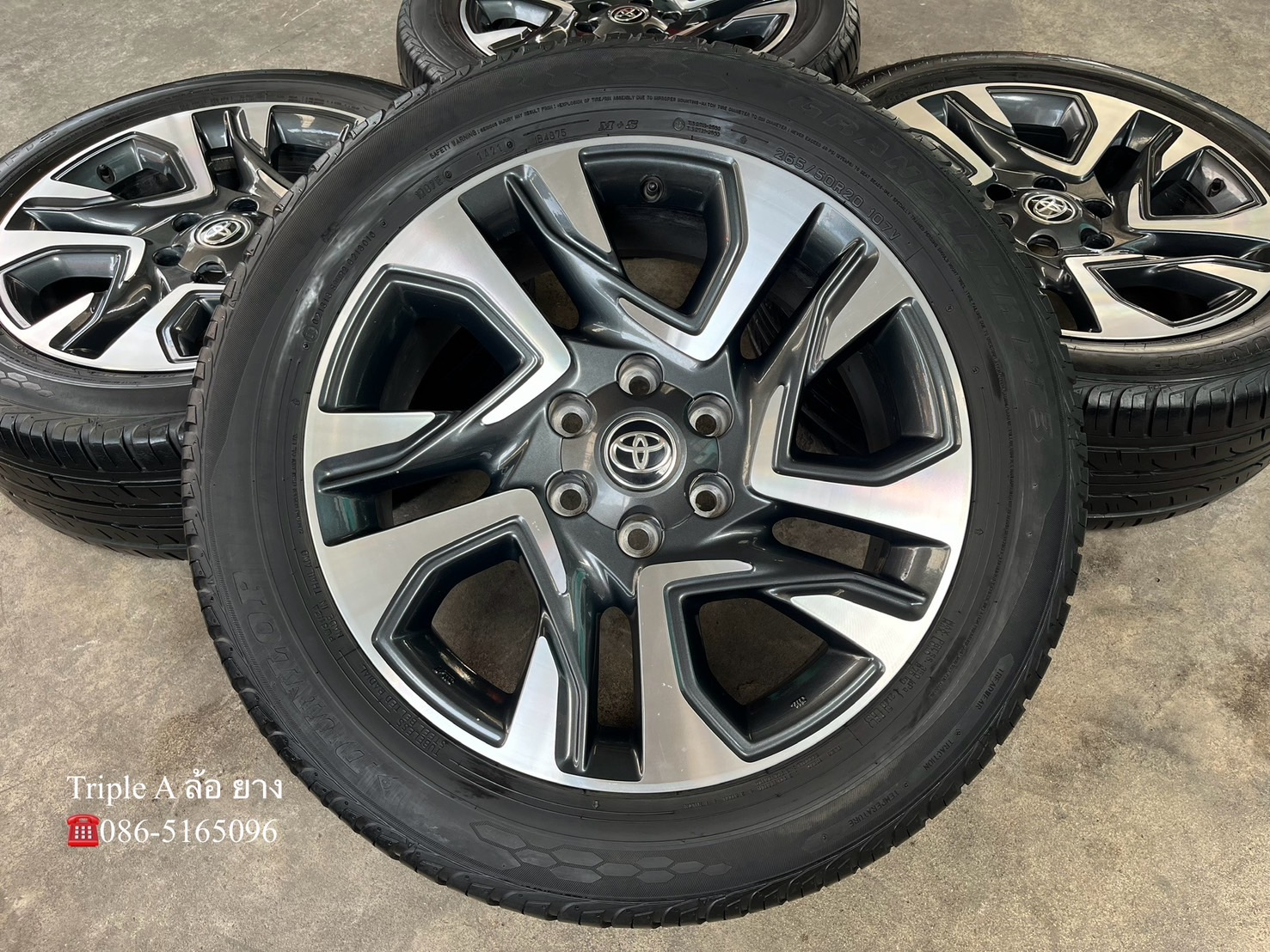 ✨ล้อแม็ก✨Toyota Fortuner Legender ขอบ 20 เทาหน้าเงา พร้อมยาง 265-50-20 Dunlop ปี 21