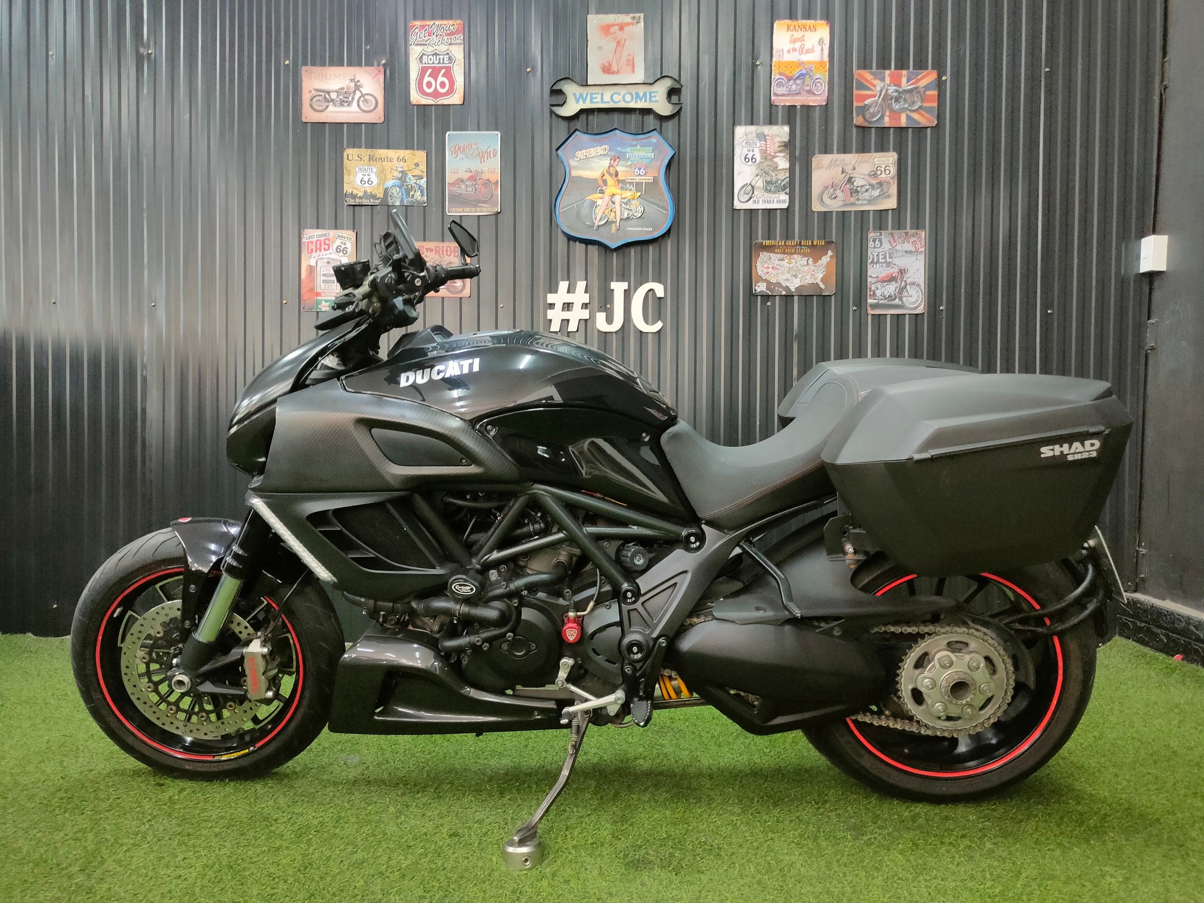 🤗 ที่สุดรถสาย Sport Cruiser....Ducati #Diavel1200 รถปี 2013 อดีตรถ"หลักล้าน"...ราคาอย่างโดนๆ