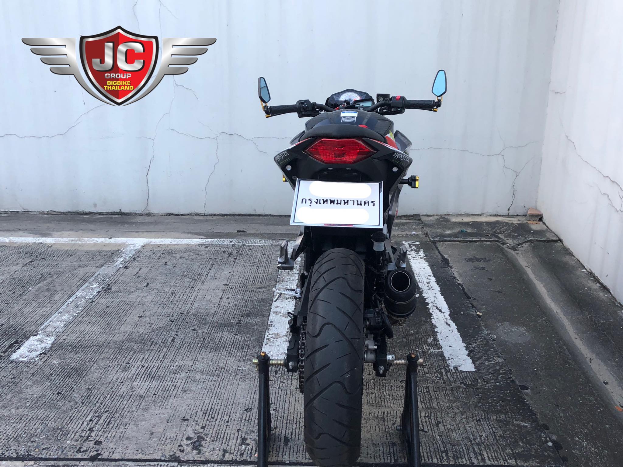 Z-300abs<<<ปี2018 มีเงิน 3000 บาทก็เท่ห์ได้แล้ว