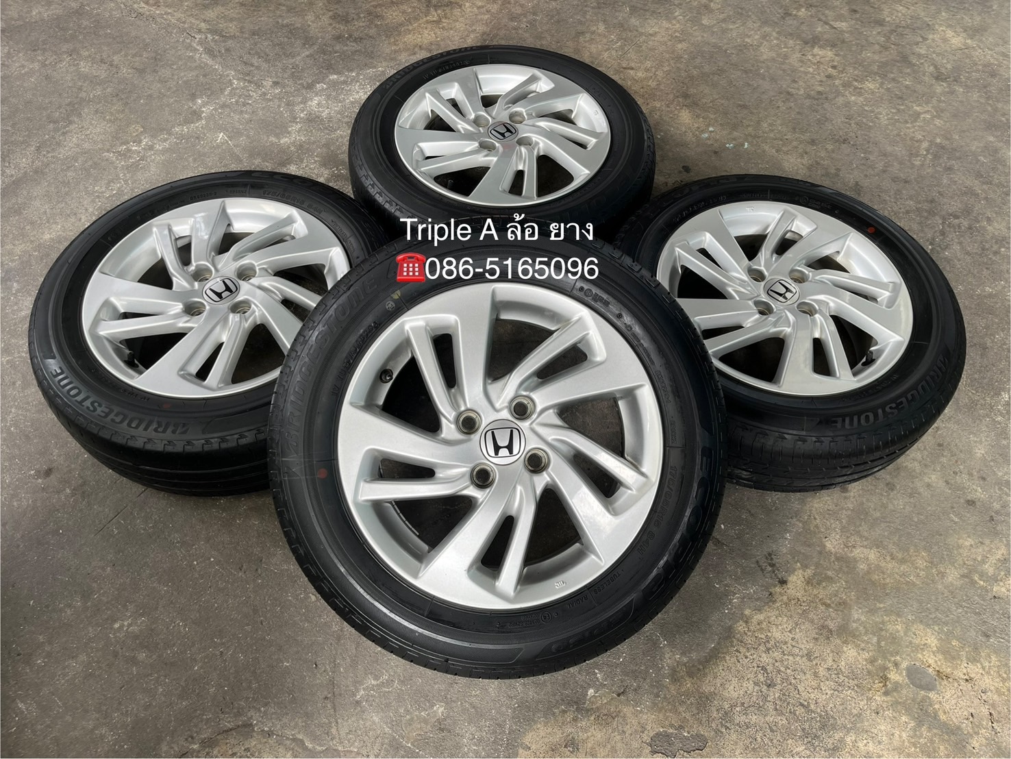 ✨ล้อแม็ก✨Honda Jazz GK ขอบ 15 แถมยาง 175-65-15 Bridgestone ปลายปี 20