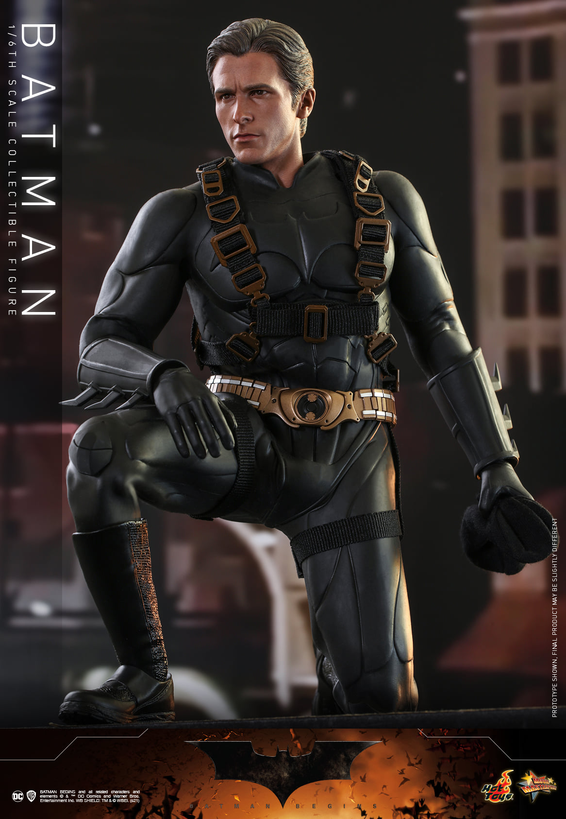 Hot Toys MMS595 1/6 Batman Begins - Batman