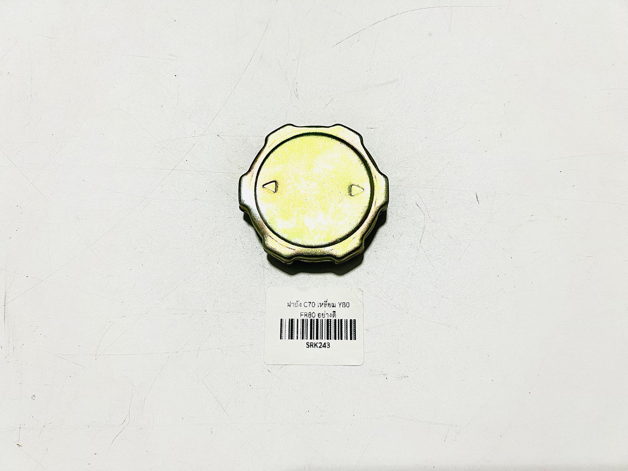 ฝาถังน้ำมันซี70 c70 y80 fr80 แบบเหลี่ยม รุ่นคอสั้น L6