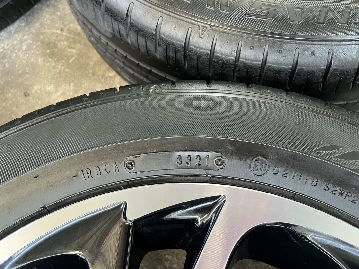 ✨ล้อแม็ก✨Toyota Yaris Ativ รุ่นใหม่ ขอบ 15 ดำหน้าเงา พร้อมยาง 185-60-15 Dunlop ปี 21