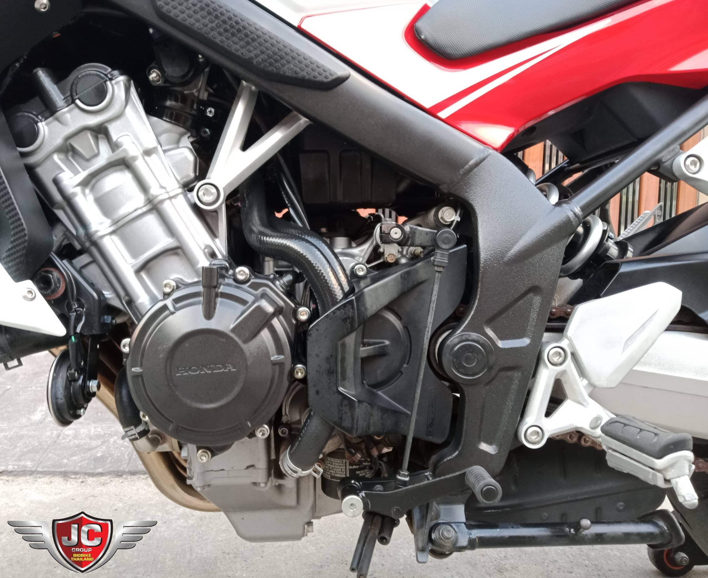 รถบ้านแท้ไม่ประมูล สายจอดจ้า 2พันโลแท้ เครื่องดีและเดิมจัด