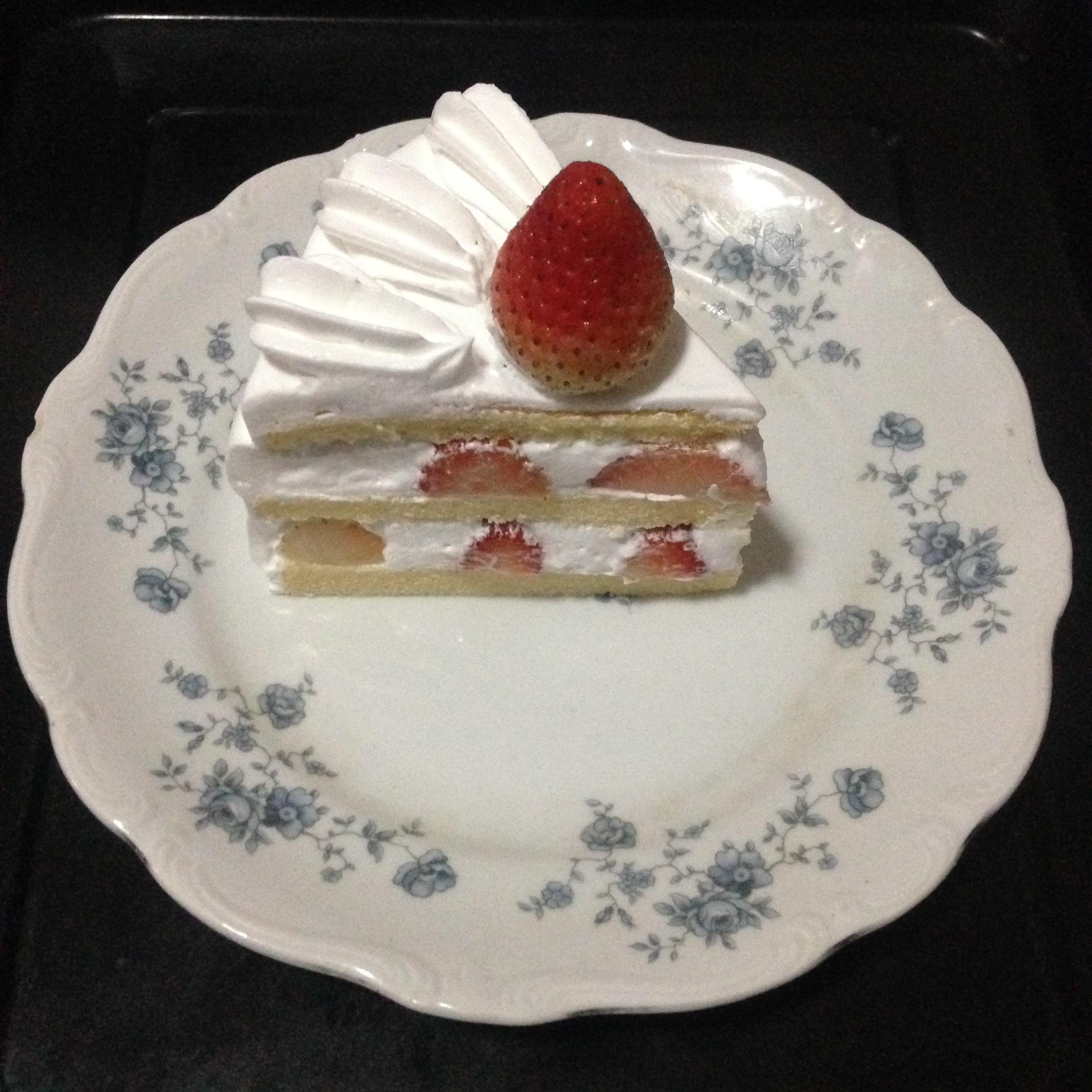 🍓 สตรอว์เบอร์รี่ชอร์ทเค้ก 🍓 (2 ปอนด์) Angel Strawberries ShortCake (2 Pound / 7" x 7") 3 ชั้น