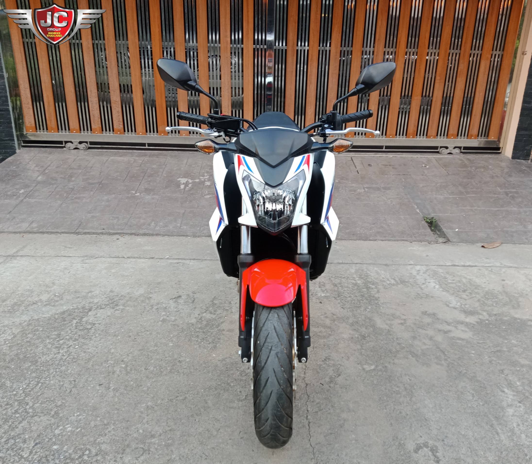 รถบ้านแท้ไม่ประมูล สายจอดจ้า 2พันโลแท้ เครื่องดีและเดิมจัด