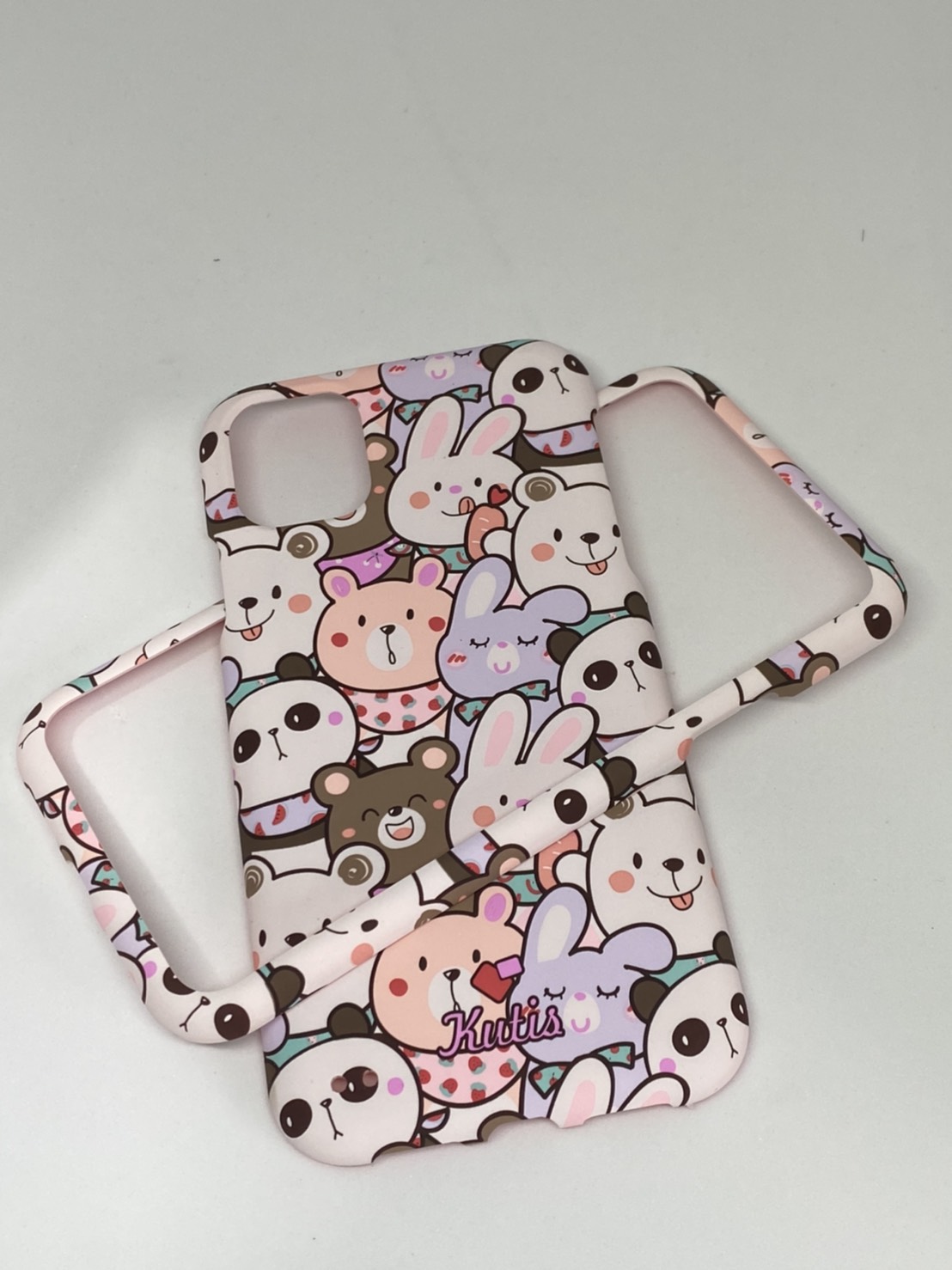 เคสคูทิส(Kutis)เคสไอโฟน11G(ลายกระต่ายกับหมี)มาใหม่ เคสประกบหน้า-หลัง เคสเรืองแสง เคสลายวินเทจ ร้านSuperhero Klongthom