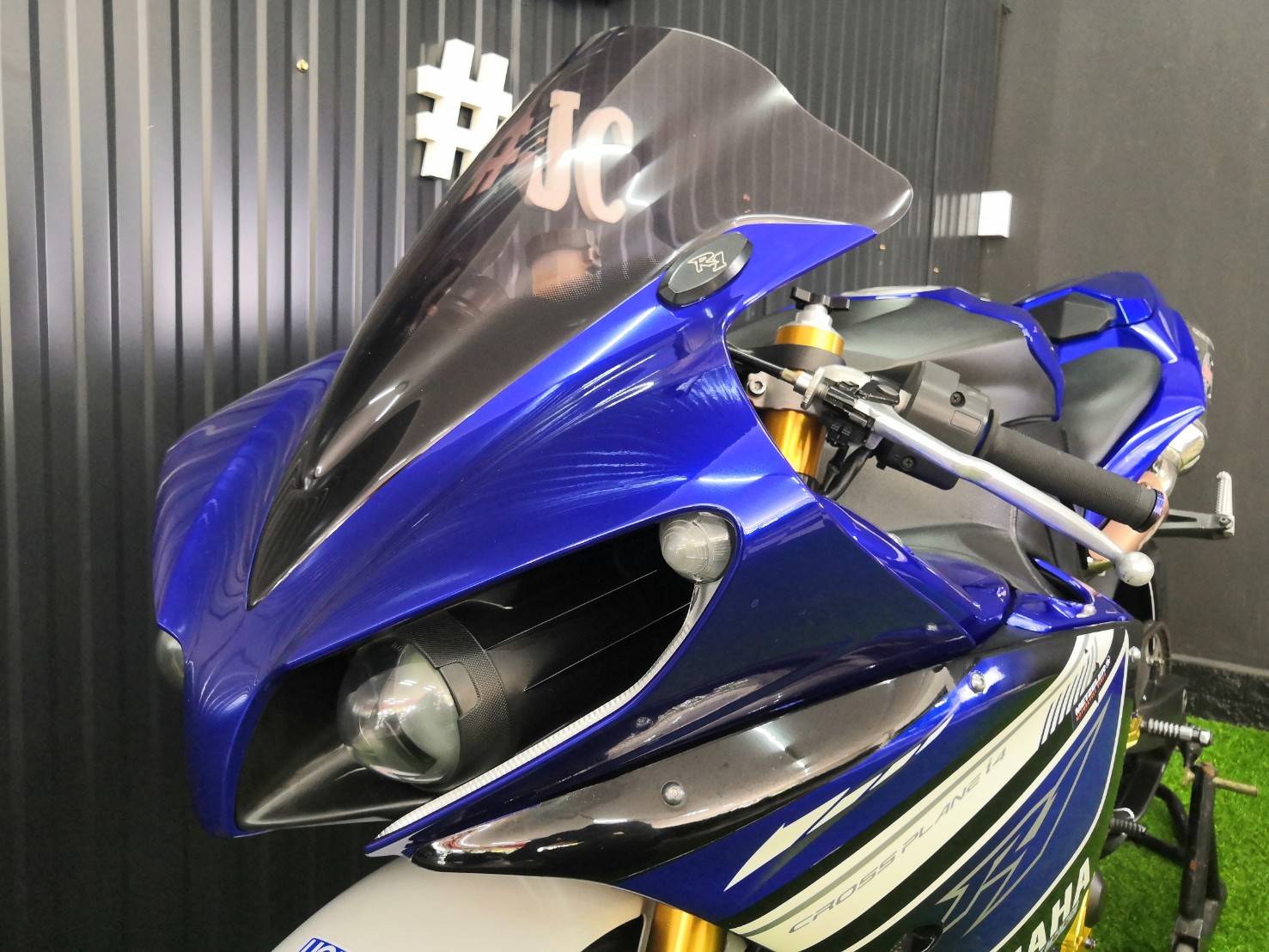 >>>YZF-R1<<< เอเลี่ยน รุ่นไฟ Daylight จดกลางปี 2013