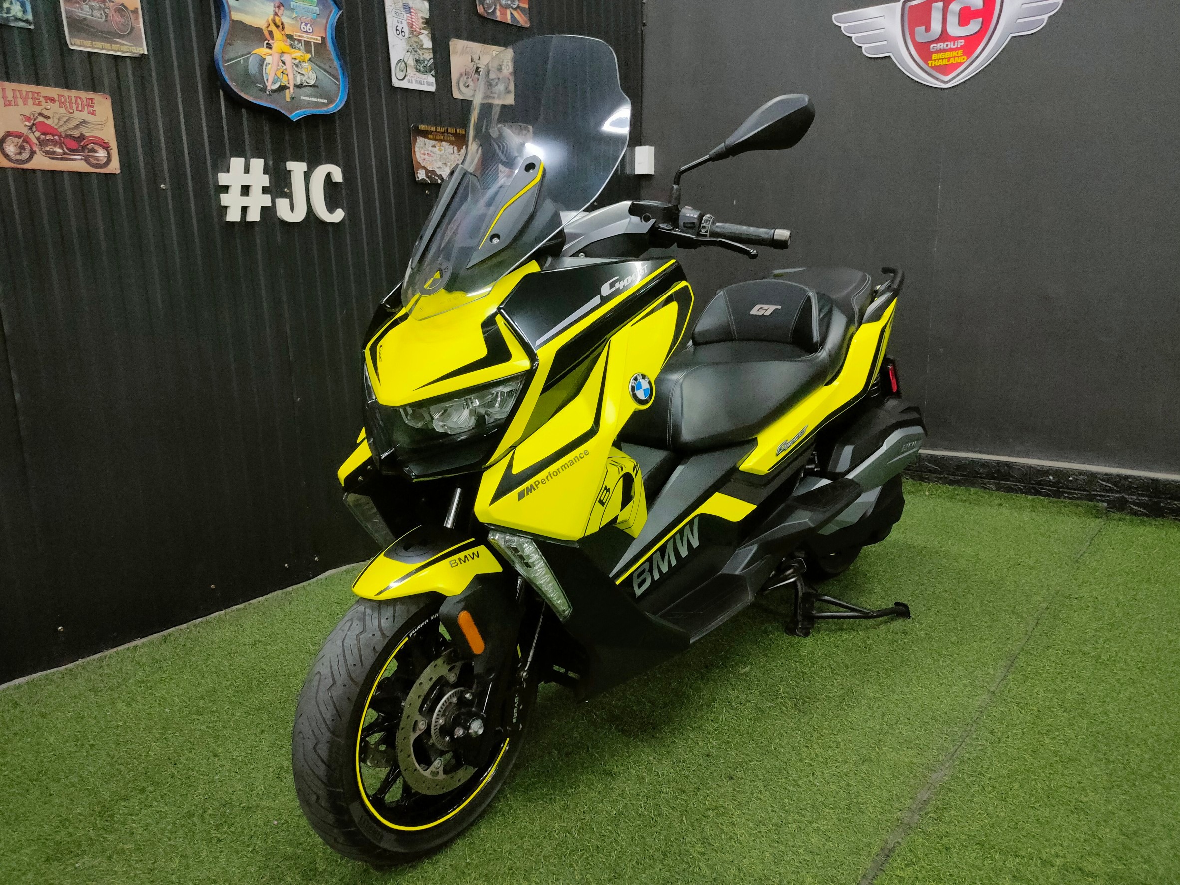 สกู๊ตเตอร์หรูเกรดพรีเมียม BMW C400GT รถปลายปี19 🤩 Warp ลาย Performance+Service เรียบร้อย 👍