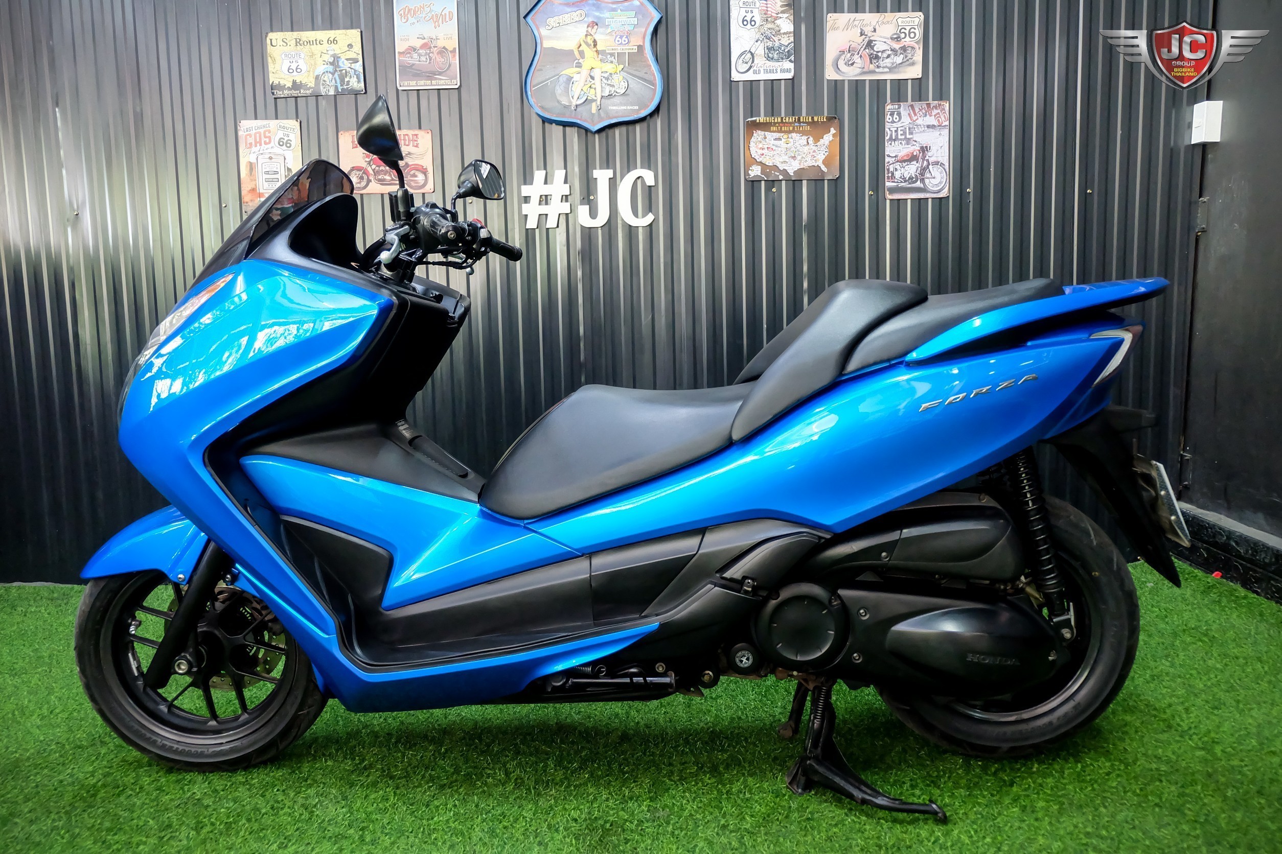 🦉 มาแรงจิงช่วงนี้....เจ้านกฮุก 🦉 FORZA300 รถปี 2017 สวยใสพร้อมใช้