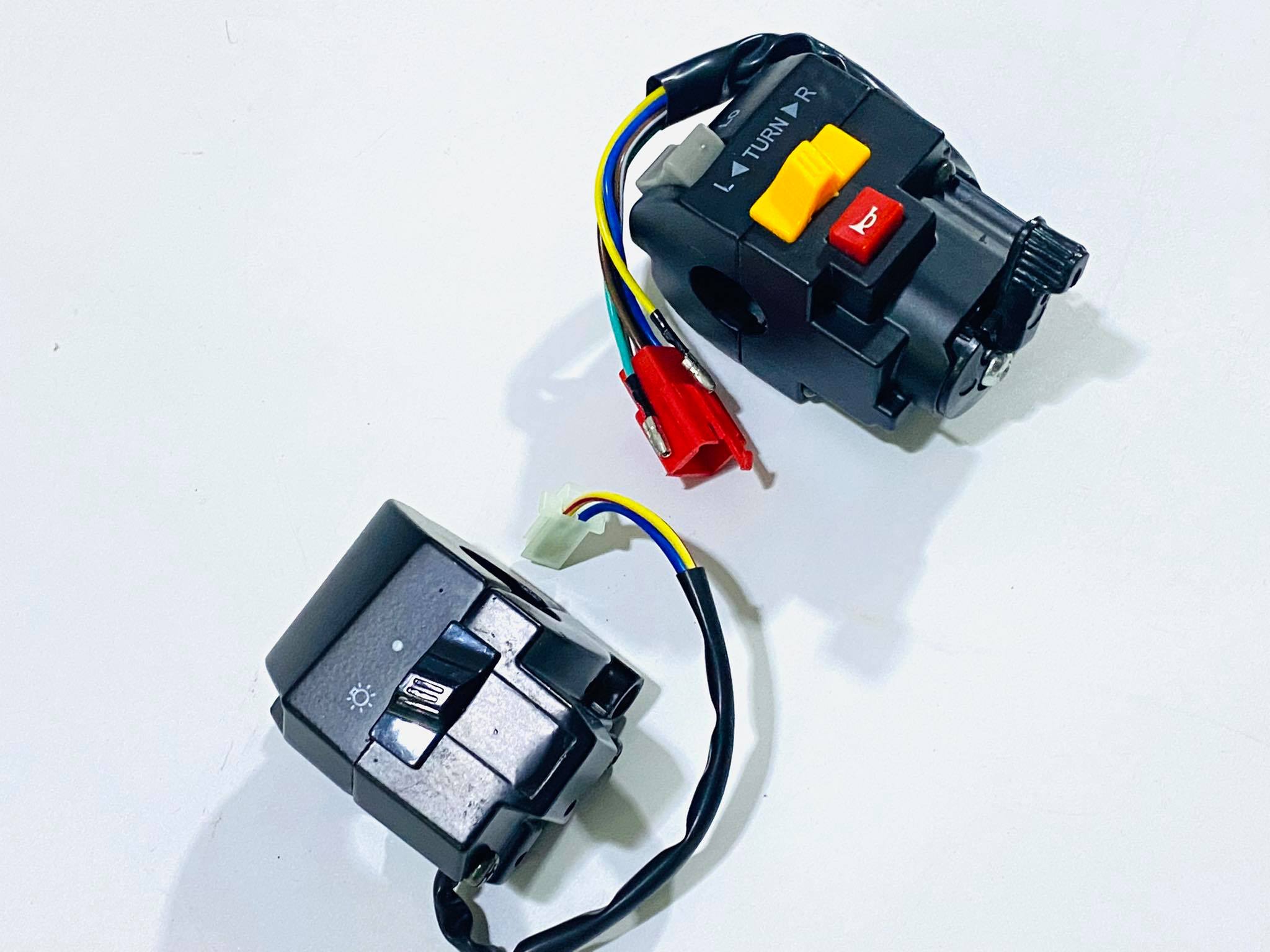 สวิทแฮนด์ซ้าย+ขวาmate111 y111