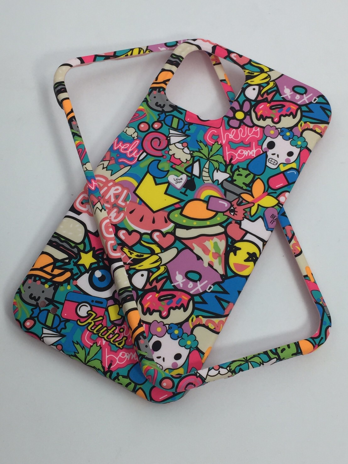 เคสคูทิส(Kutis)เคสไอโฟน12/12PRO(ลายStreet)มาใหม่ เคสประกบหน้า-หลัง เคสเรืองแสง เคสลายวินเทจ ร้านSuperhero Klongthom