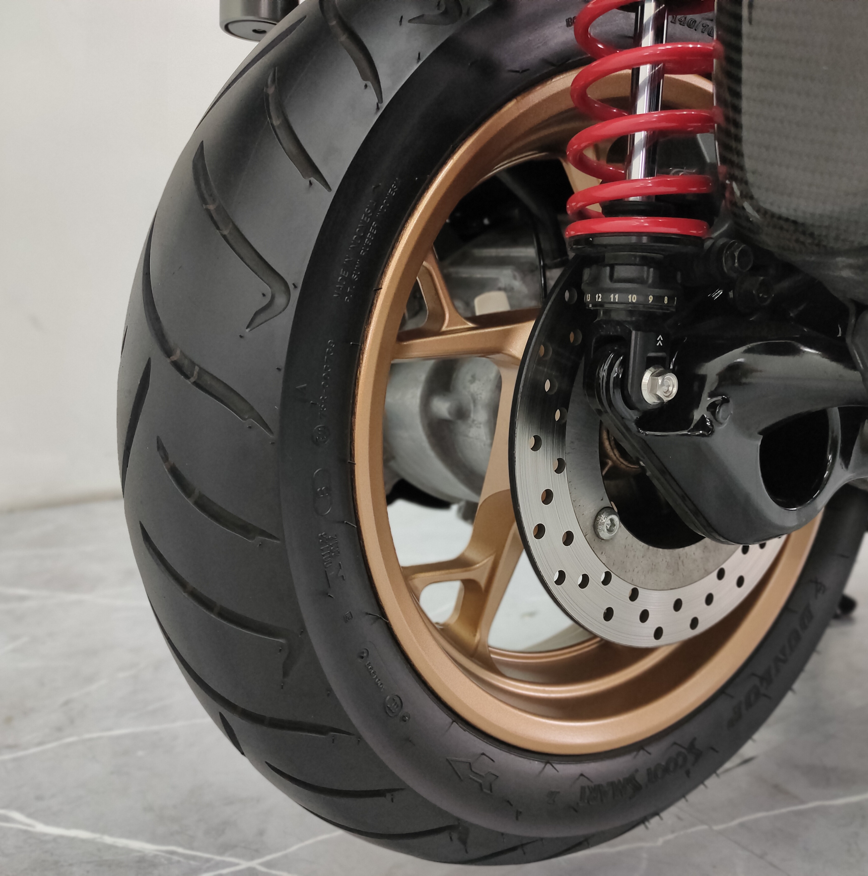 💸 เขียวเหนี่ยวทรัพย์ 💸 All New XMAX300 จดปลายปี2023 ไมล์แท้ 1️⃣พันโล "จัดทรงพร้อมร่อน"