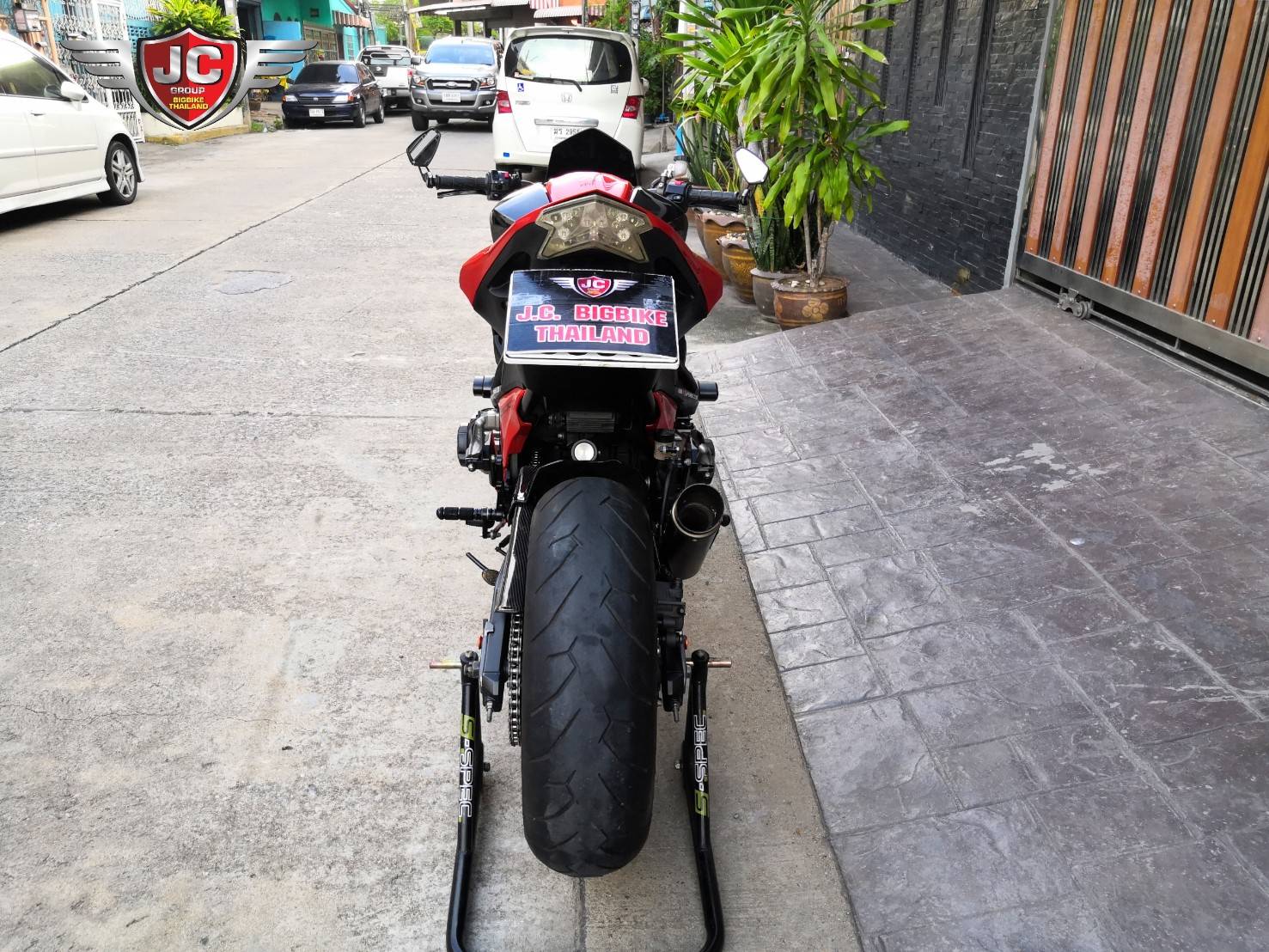 ใครไม่ทันคันก่อนรีบเลย "แต่งเยอะกว่า ราคาเบากว่าเดิม" Kawasaki #Z800 จดปลายปี 2014 🤗