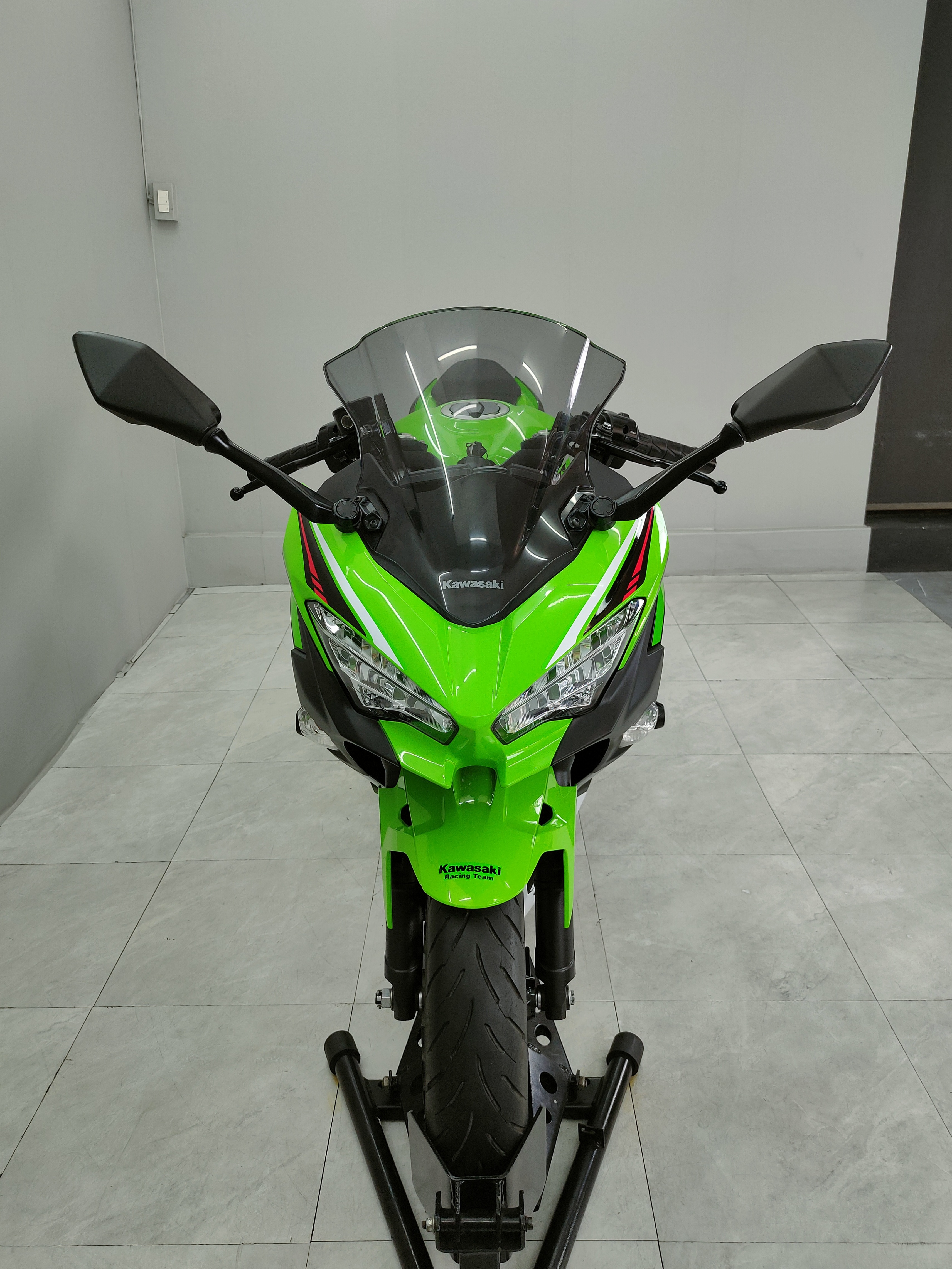 สายเขียววัยรุ่นชอบ KAWASAKI NINJA 400 KRT ปลายปี 2021 สวยใส‼️