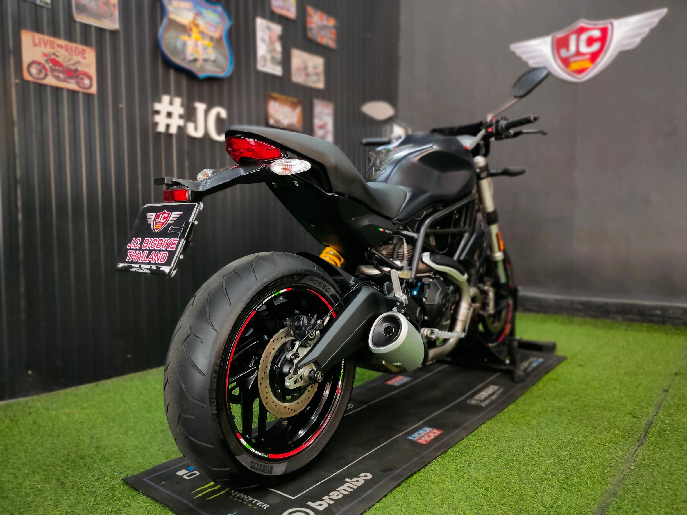 คันนี้บอกเรยว่า...."ครบเครื่องเรื่องความสบายใจ" 😘 Ducati Monster797_Dark Stealth_รถปี 2020 (โมเดล2017) 🤗 ป.ชั้น1+Full services‼️