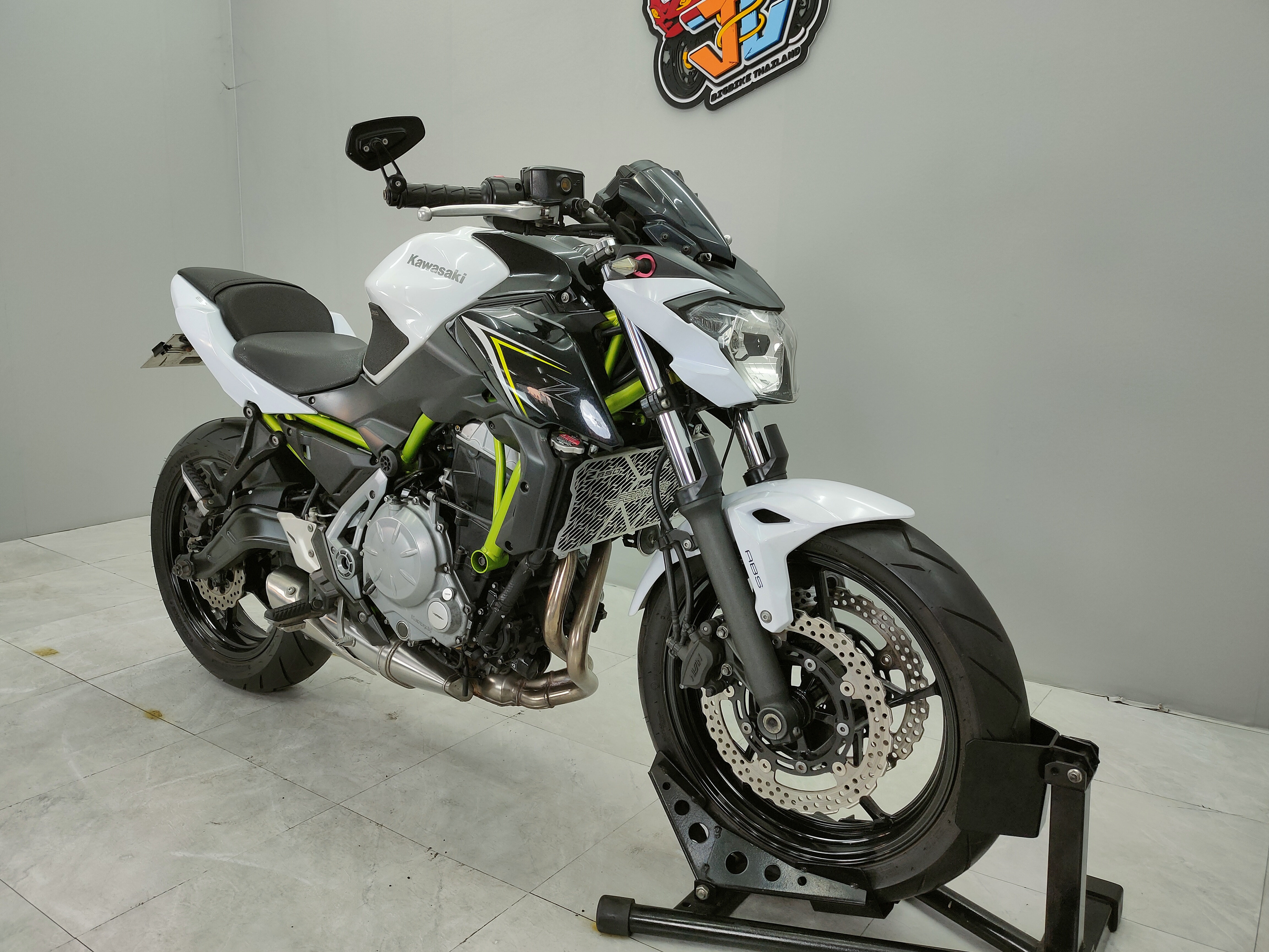 KAWASAKI Z650abs จดปลายปี 2017 สภาพพร้อมใช้....ผ่อนเบ๊าเบา
