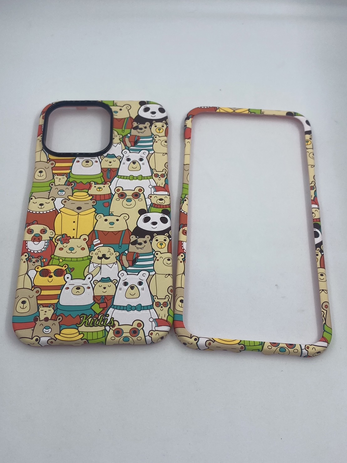 เคสคูทิส(Kutis)เคสไอโฟน15PROMAX(ลายหมีหมู่)มาใหม่ เคสประกบหน้า-หลัง เคสเรืองแสง เคสลายวินเทจ ร้านSuperhero Klongthom