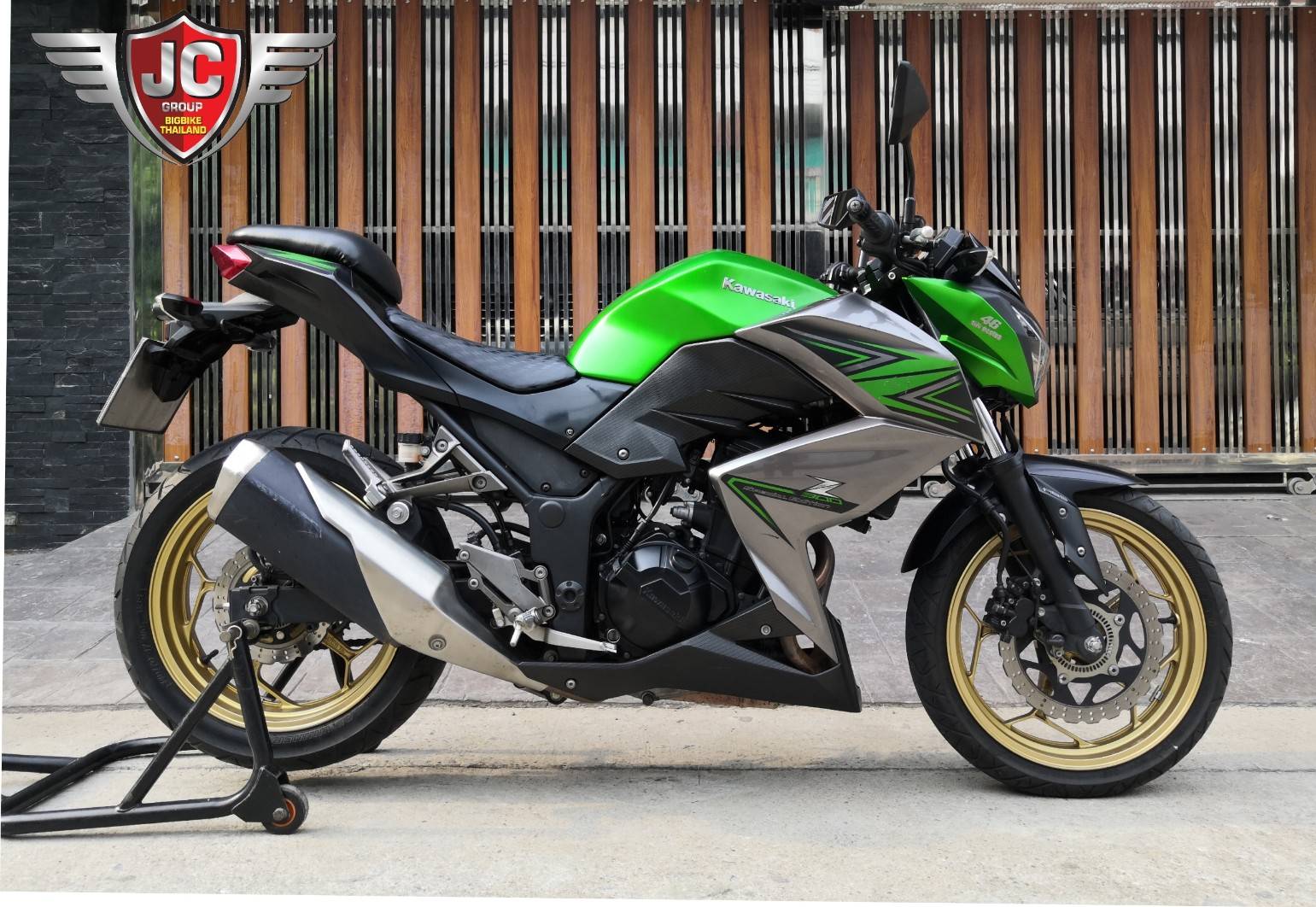 Z300abs ปี 2017 โปรแรงส์💥รวมออกรถ ⭕️ บาท พร้อมผ่อนสบายๆเพียง 2,890 ×4 ปีเท่านั้น 😎รถมือเดียวเดิมๆไมล์หมื่นกว่าโล 🎌