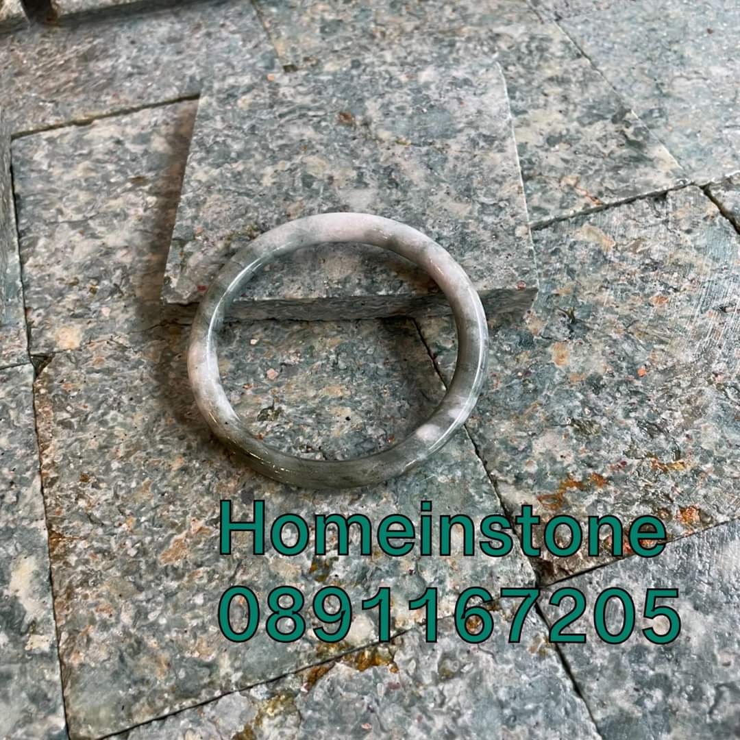 หินปูสระว่ายน้ำ Green Sukabumi สีเขียวหยก