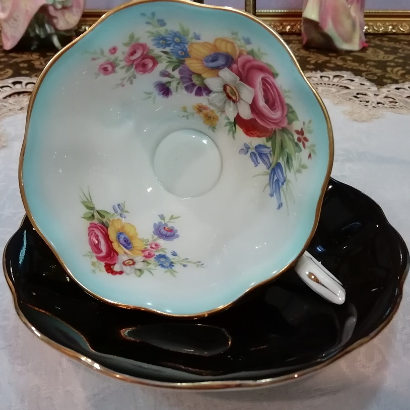 Royal Albert รุ่น Milady Series ถ้วยชาเซรามิค Bone China อังกฤษ