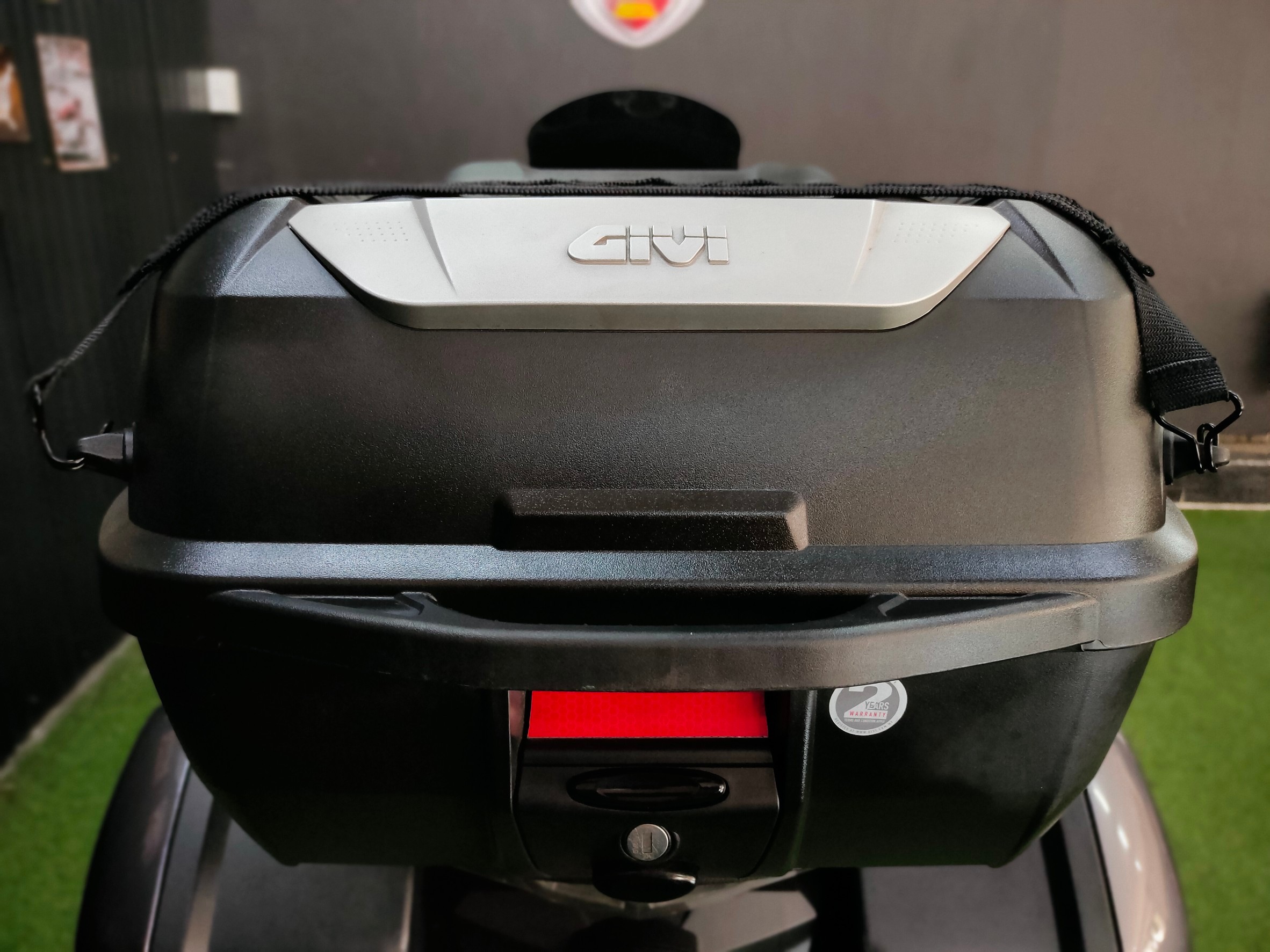 Sport Touring ตัวพรีเมียมจากค่าย YAMAHA รุ่น FJR1300AS ตัวท๊อป Autoclutch ขับเพลาปลายปี 2018 แท้สายจอดไมล์ 2,xxx 😎 โฉมปัจจุบัน...นับคันได้เลย‼️