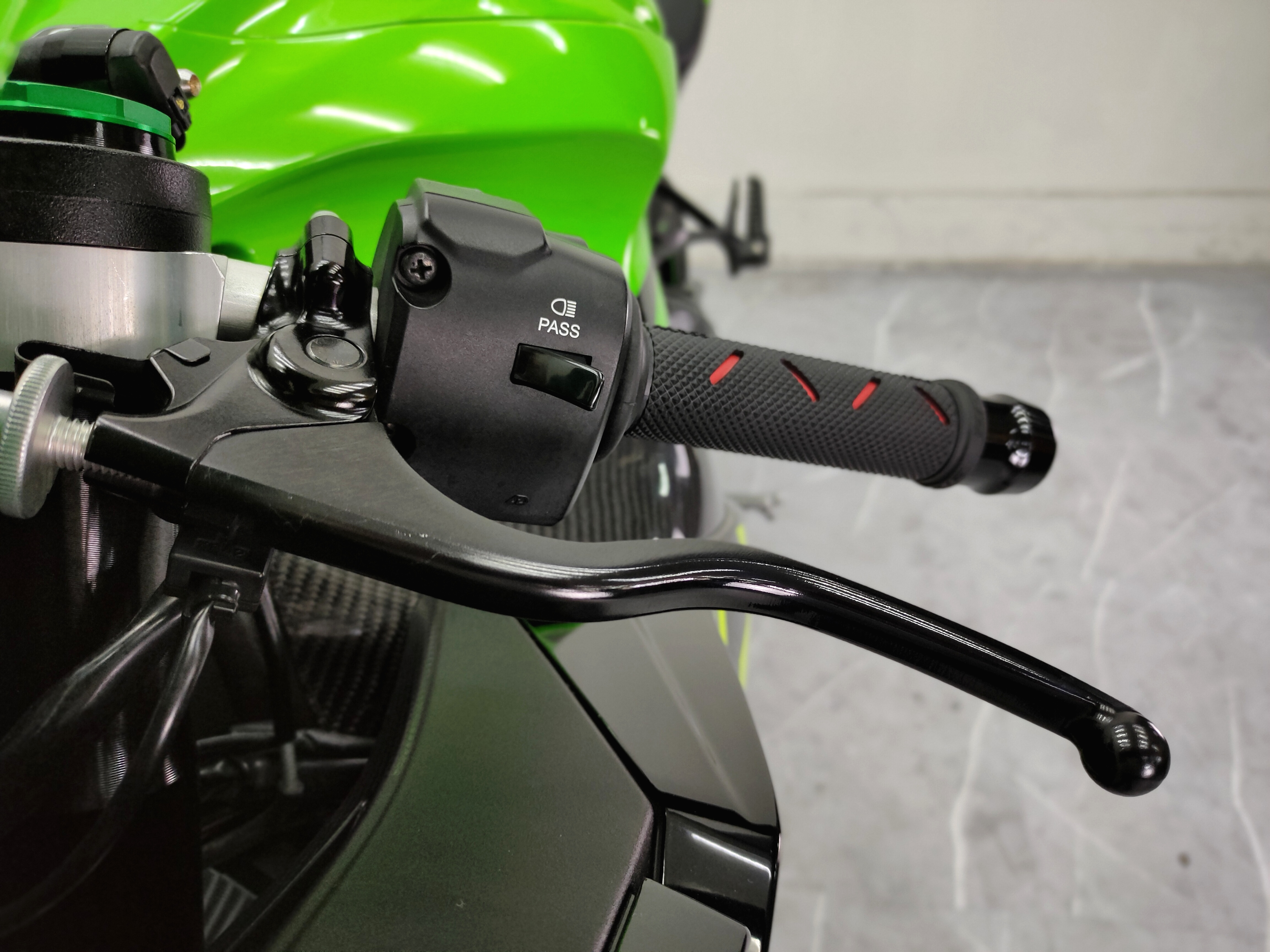 😎 ฝา แดง ดิ ว่ะ ⁉️ KAWASAKI Zx10r 💢ฝาแดง💢 จดปี 2020 โมเดล18 "มือเดียวออกห้าง" พร้อมหล่อ