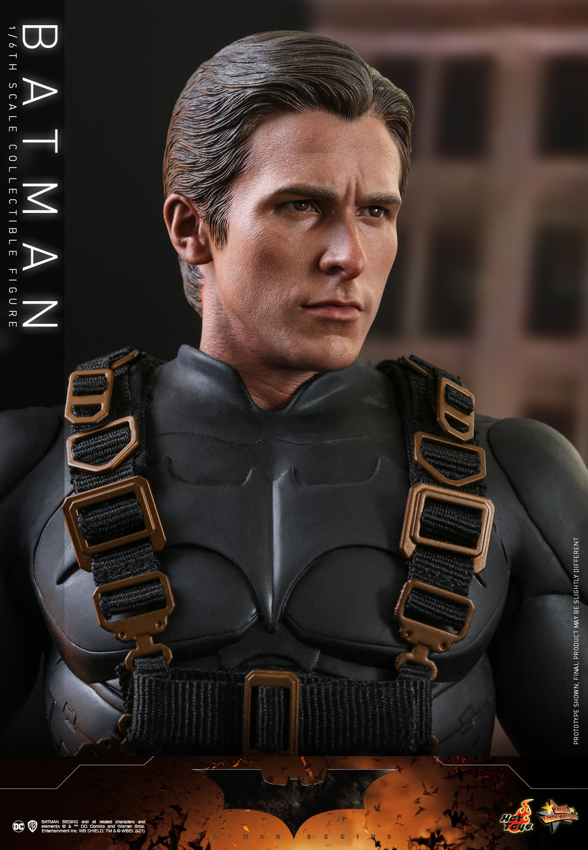 Hot Toys MMS595 1/6 Batman Begins - Batman
