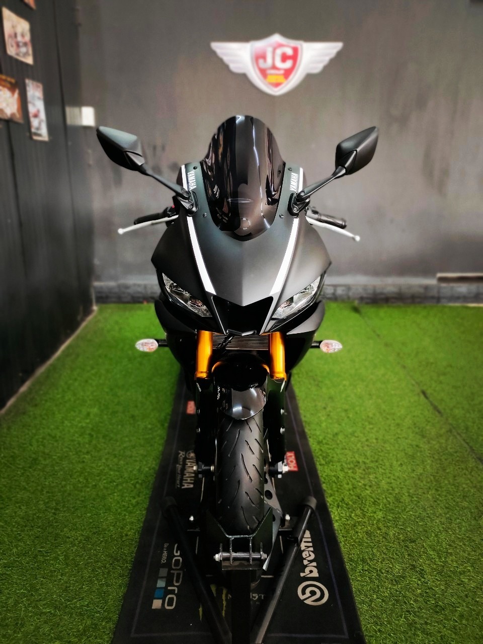 ดำดุดันไม่เกรงใจใคร ❗ YAMAHA New R3 โมเดล 2019 รถมือแรก "นางฟ้าไมล์น้อย" โคตรน่าใช้ 🥰