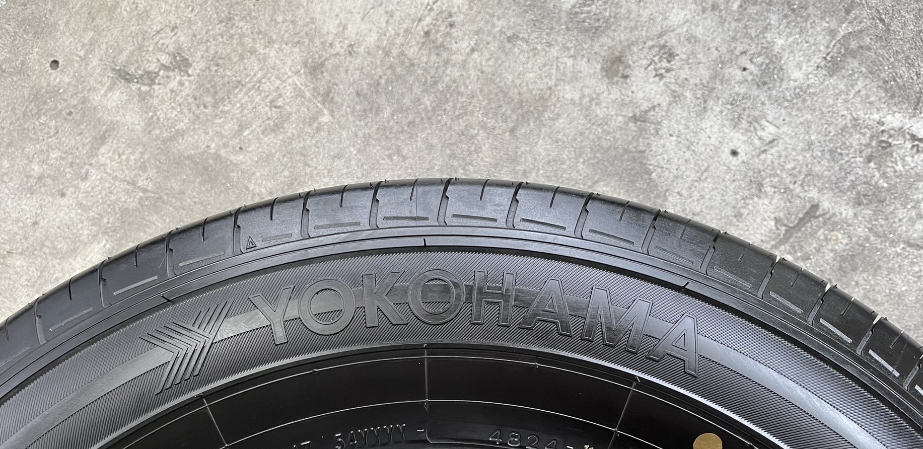 ✨ยางป้ายแดง✨195R14 Yokohama♨️ปลายปี 24♨️💖สวยกริ๊บ💖