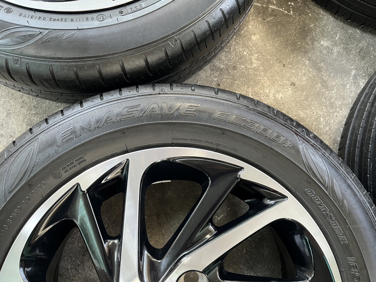 ✨ล้อแม็ก✨Toyota Yaris Ativ รุ่นใหม่ ขอบ 15 ดำหน้าเงา พร้อมยาง 185-60-15 Dunlop ปี 21
