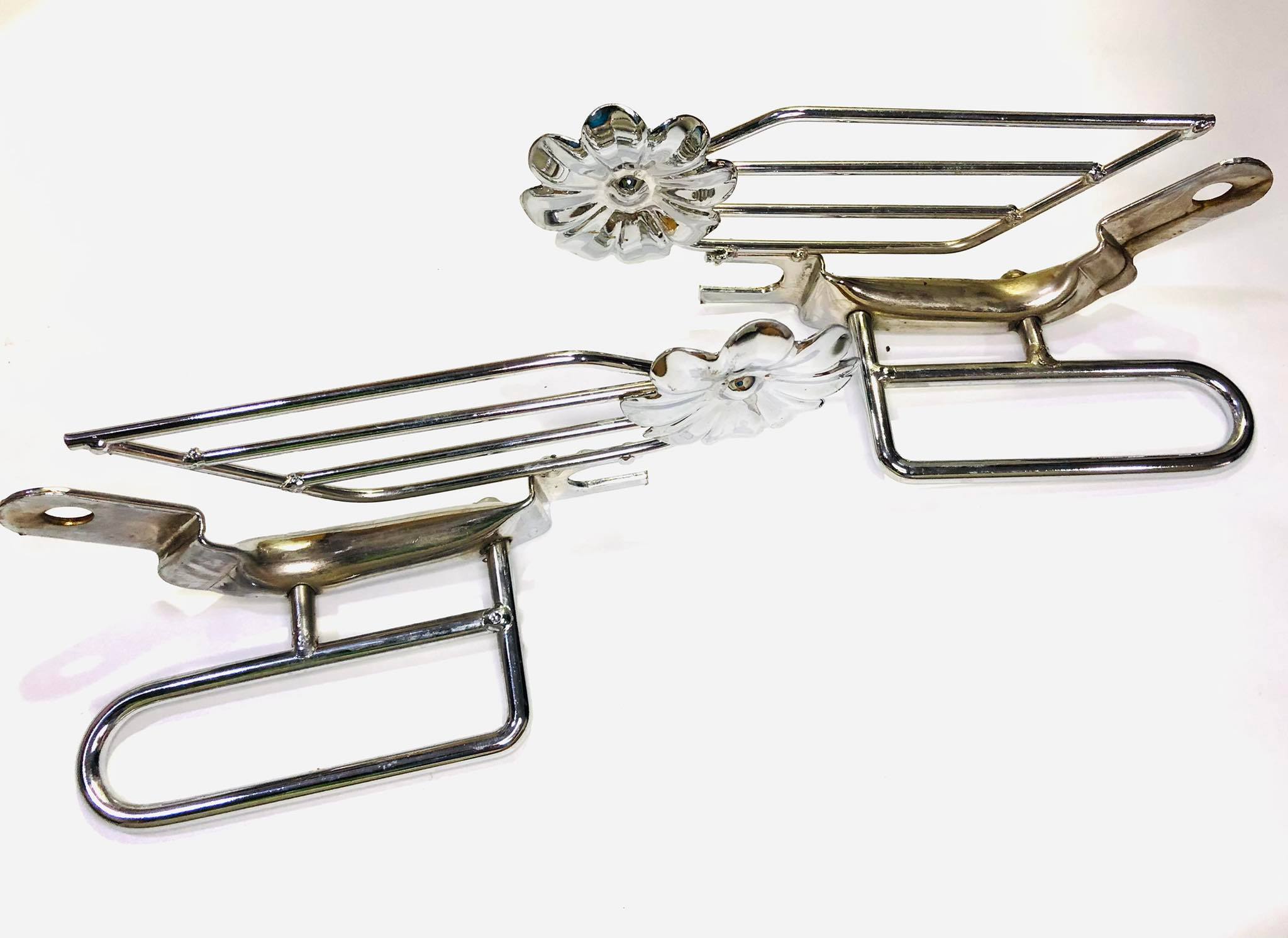 พักเท้าหลังซี70 ซี100 เหล็กชุบลายดอกไม้ รุ่นโช๊คสั้น L8