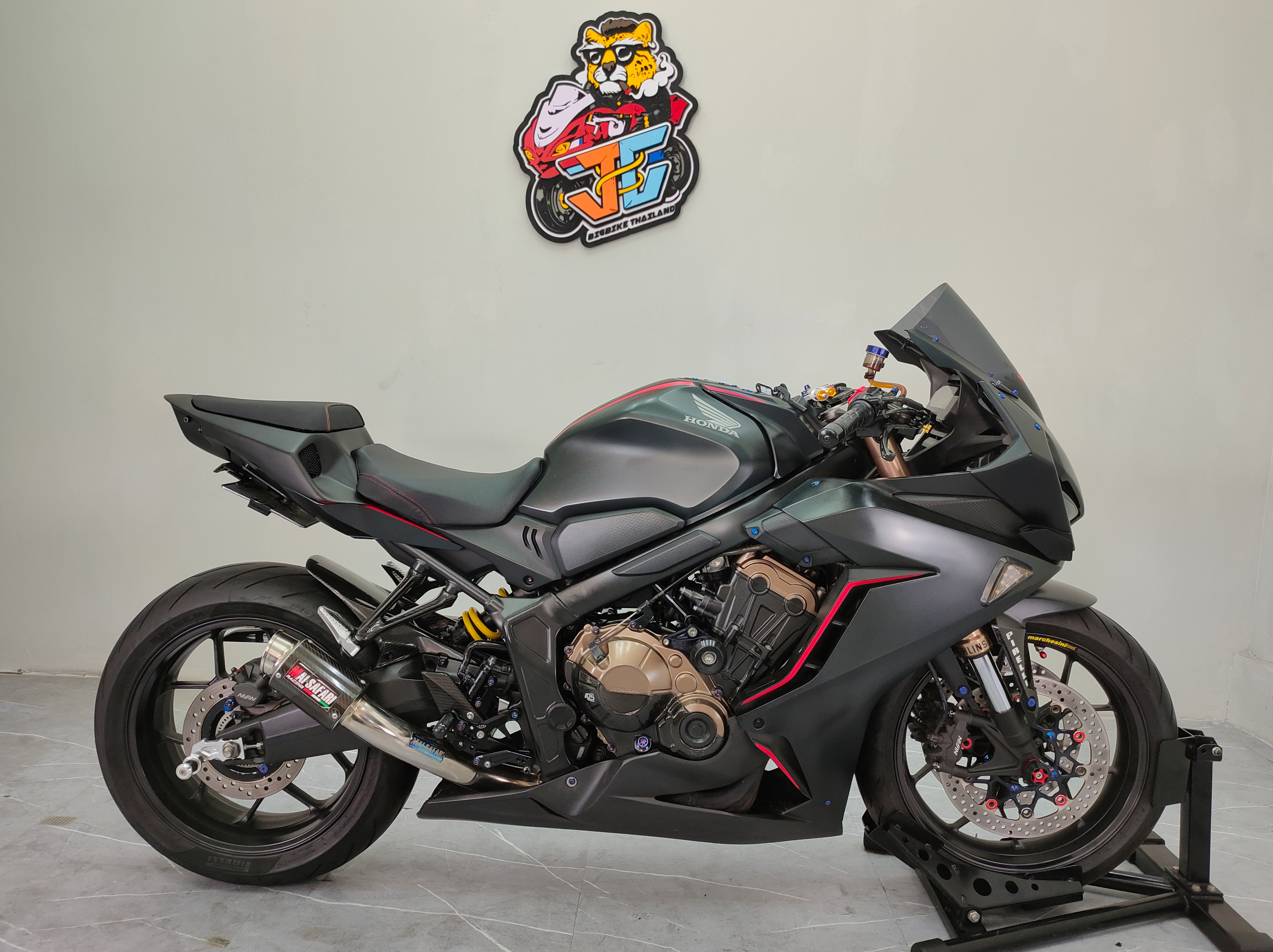 😬 ถึงสวยไม่สุดแต่ของจุกนะจ๊ะ....HONDA CBR650R รถปลายปี 2019 ไมล์แท้หมื่นโล 💥 แต่งทั้งคันกว่าครึ่งแสน‼️