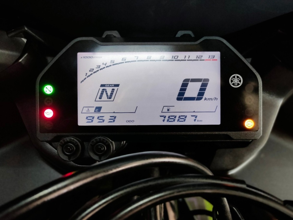 ดำดุดันไม่เกรงใจใคร ❗ YAMAHA New R3 โมเดล 2019 รถมือแรก "นางฟ้าไมล์น้อย" โคตรน่าใช้ 🥰