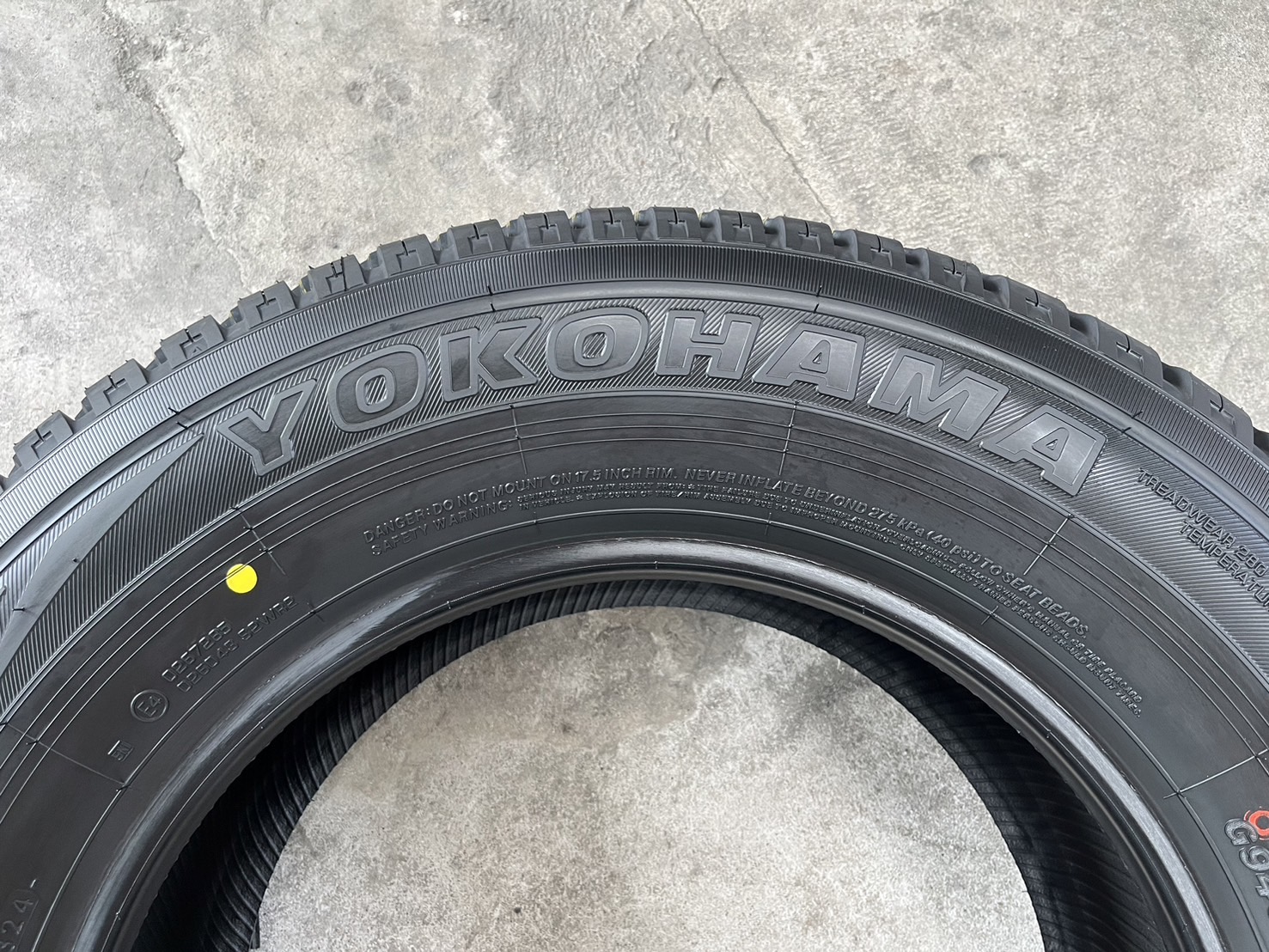✨ยางใหม่✨265-65-17 Yokohama♨️ปลายปี 24♨️🚘เหมาะสำหรับ รถกระบะตัวสูง และ SUV ทุกรุ่น