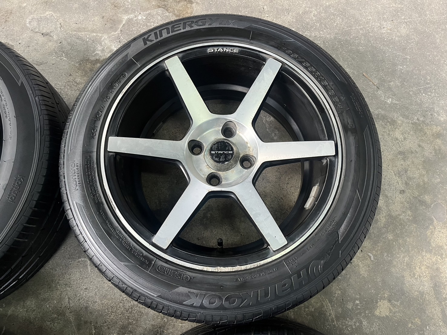 ✨ล้อแม็กแต่ง 4รู100✨STANCE ขอบ 15 ดำหน้าเงา พร้อมยาง 195-55-15 Hankook ปี 19