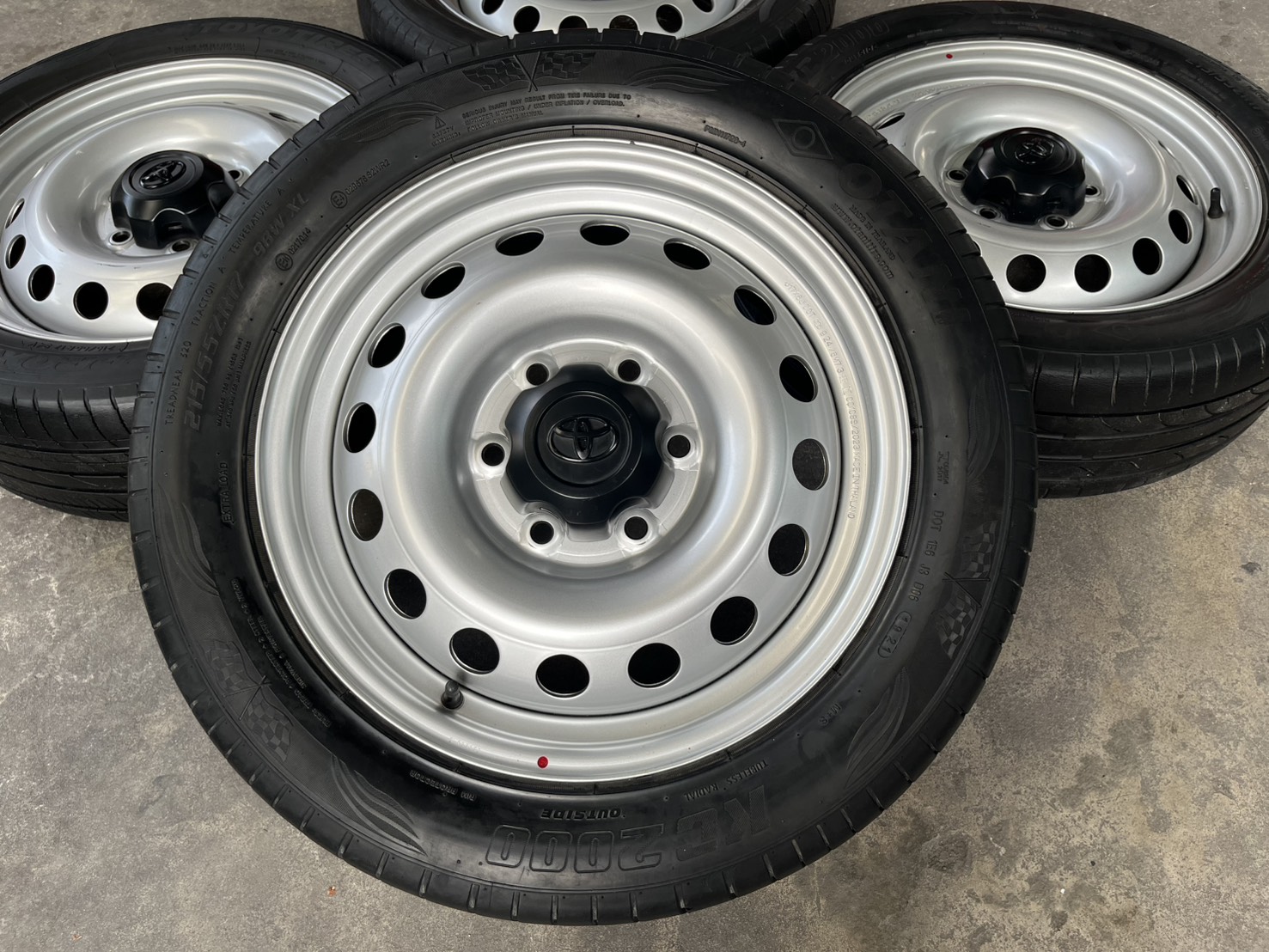 ✨ล้อกระทะ 6รู139✨Toyota ขอบ 17 สีบอร์น แถมยาง 215-55-17 ปี 21