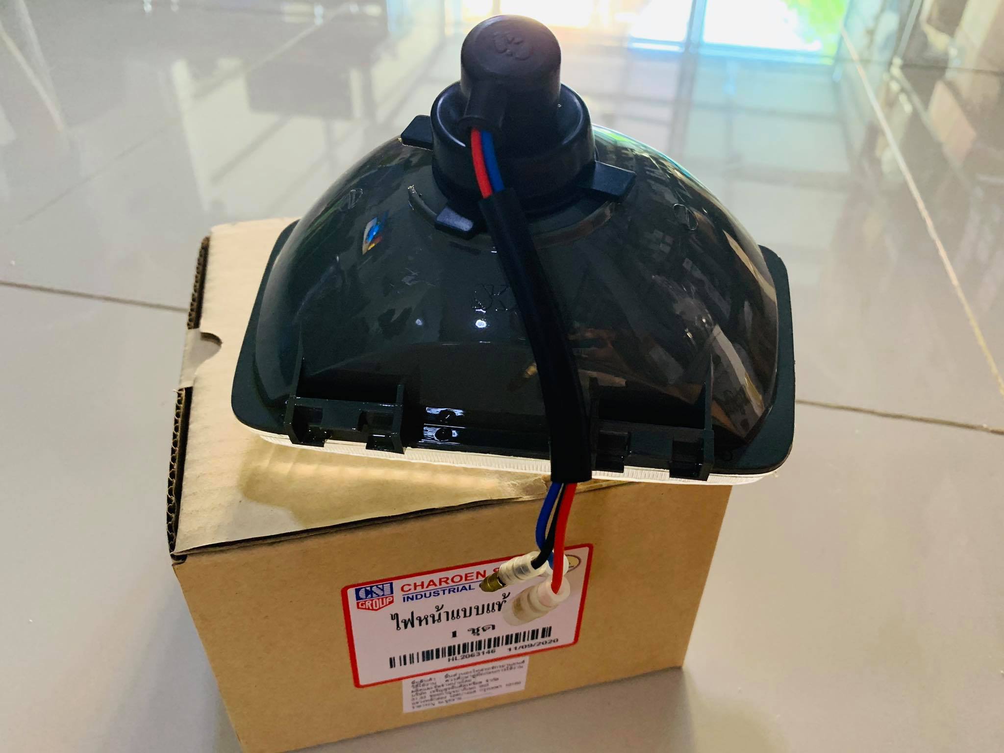 ไฟหน้าy100 mate100แบบแท้ พร้อมหลอดไฟ+ขั้วไฟ ใช้งานได้เลย