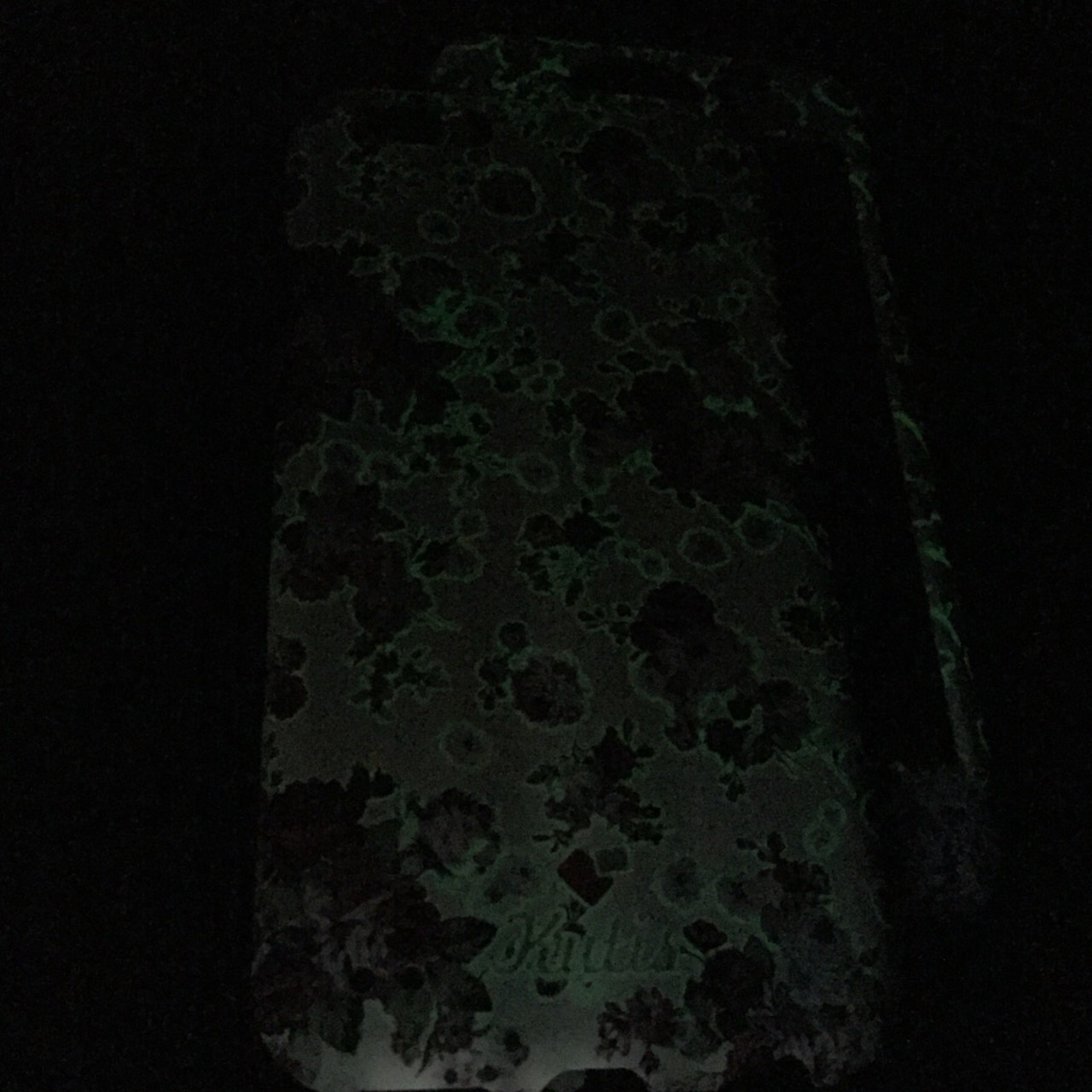 เคสคูทิส (Kutis) ไอโฟน6,6S(ลายดอกไม้new)เรืองแสง มาใหม่