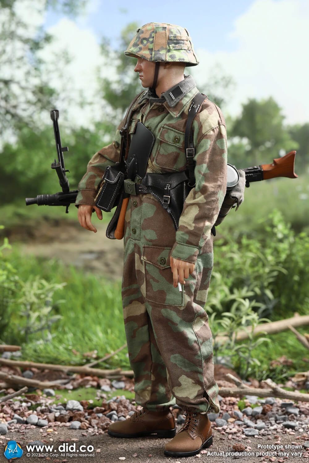 DID D80169 1/6 WWII German 12th SS Panzer Division MG42 Gunner – Otto