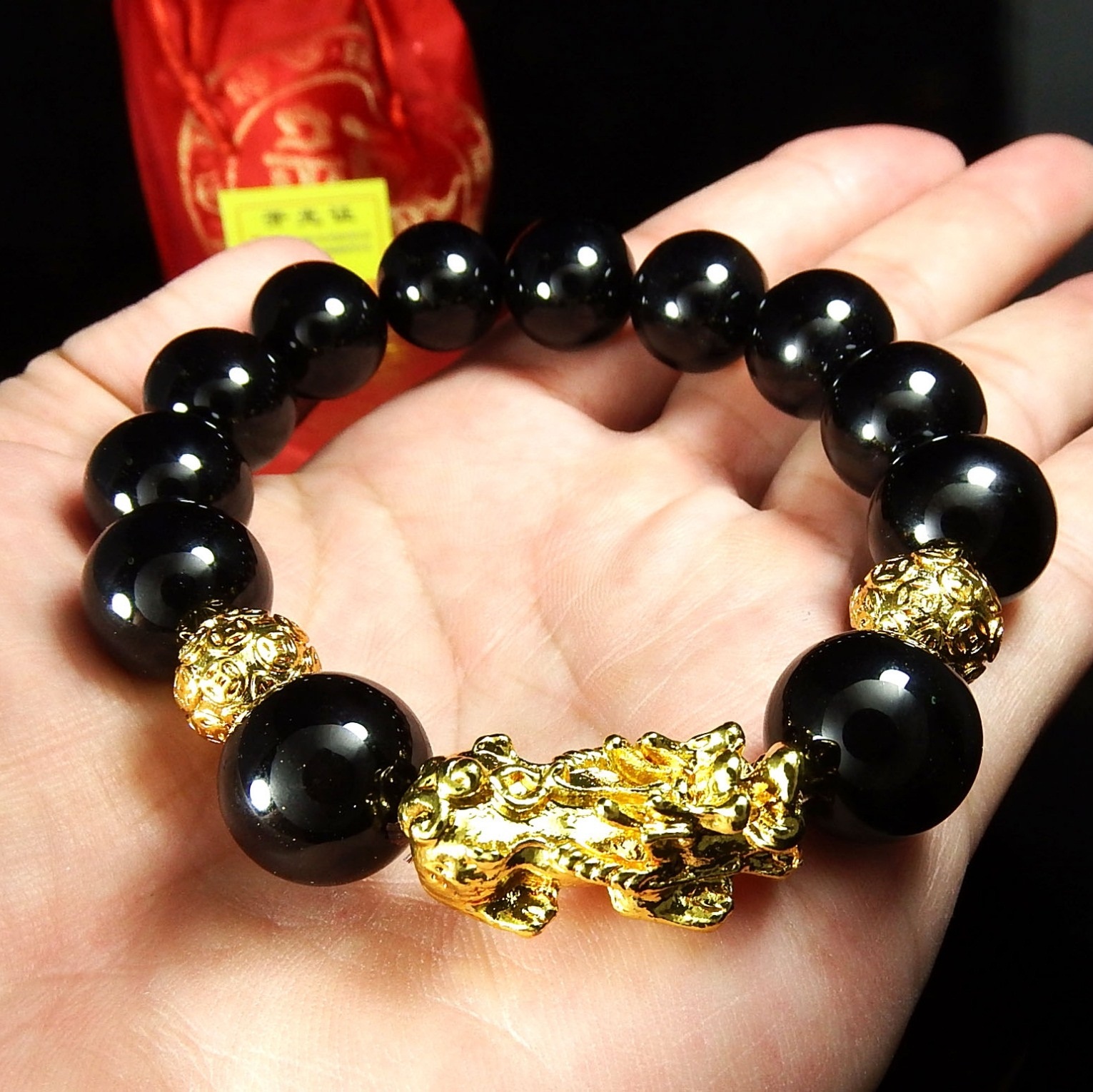 สร้อยข้อมือ ปี่เซี๊ยะ ลูกปัดหินดำ 14 มิล. สวมใส่เพื่อเสริมมงคล โชคลาภ ค้าขายดี