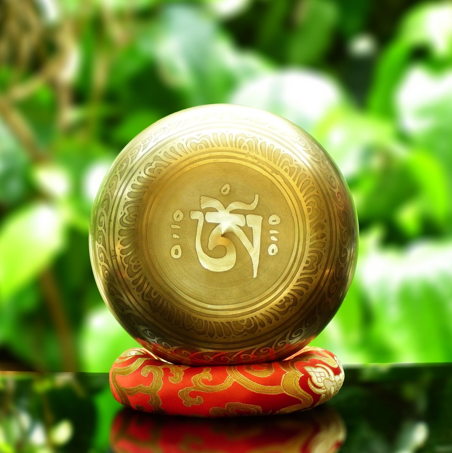 Tibetan Singing Bowl ขันทิเบต(ทองเหลือง) งานทำมือโดยช่างฝีมือชาวเนปาล (12.5 cm.)