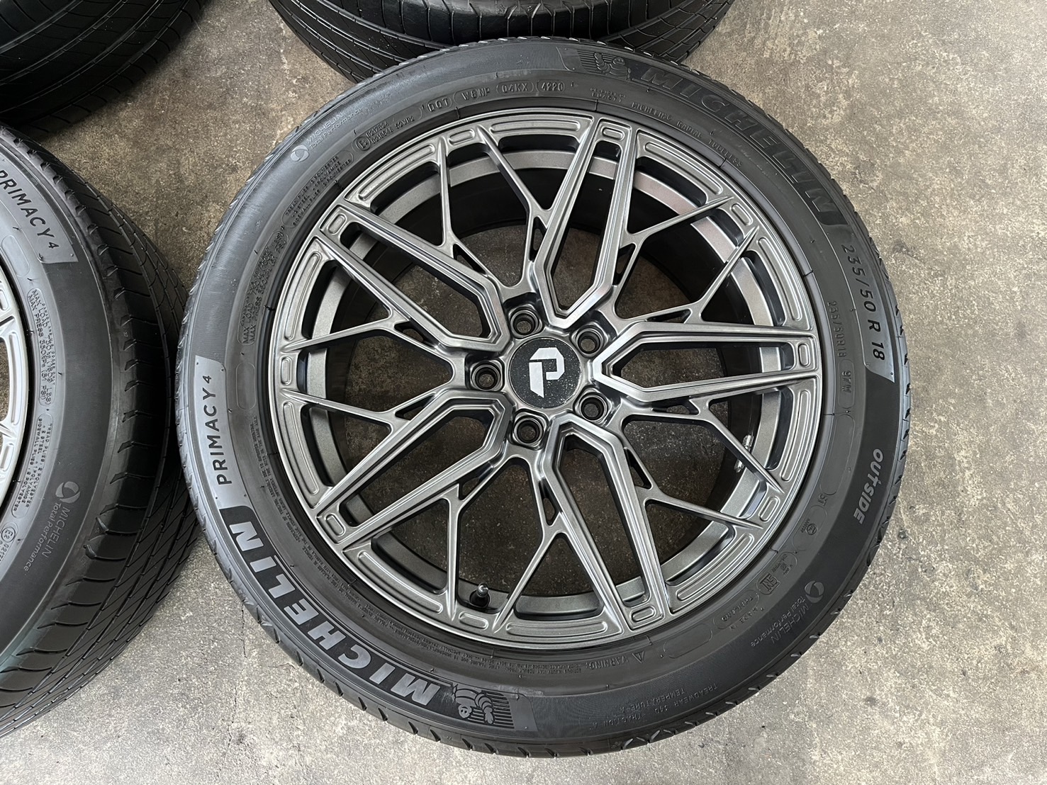✨ล้อแม็ก✨5รู114 ขอบ 18 พร้อมยาง 235-50-18 Michelin ปลายปี 20