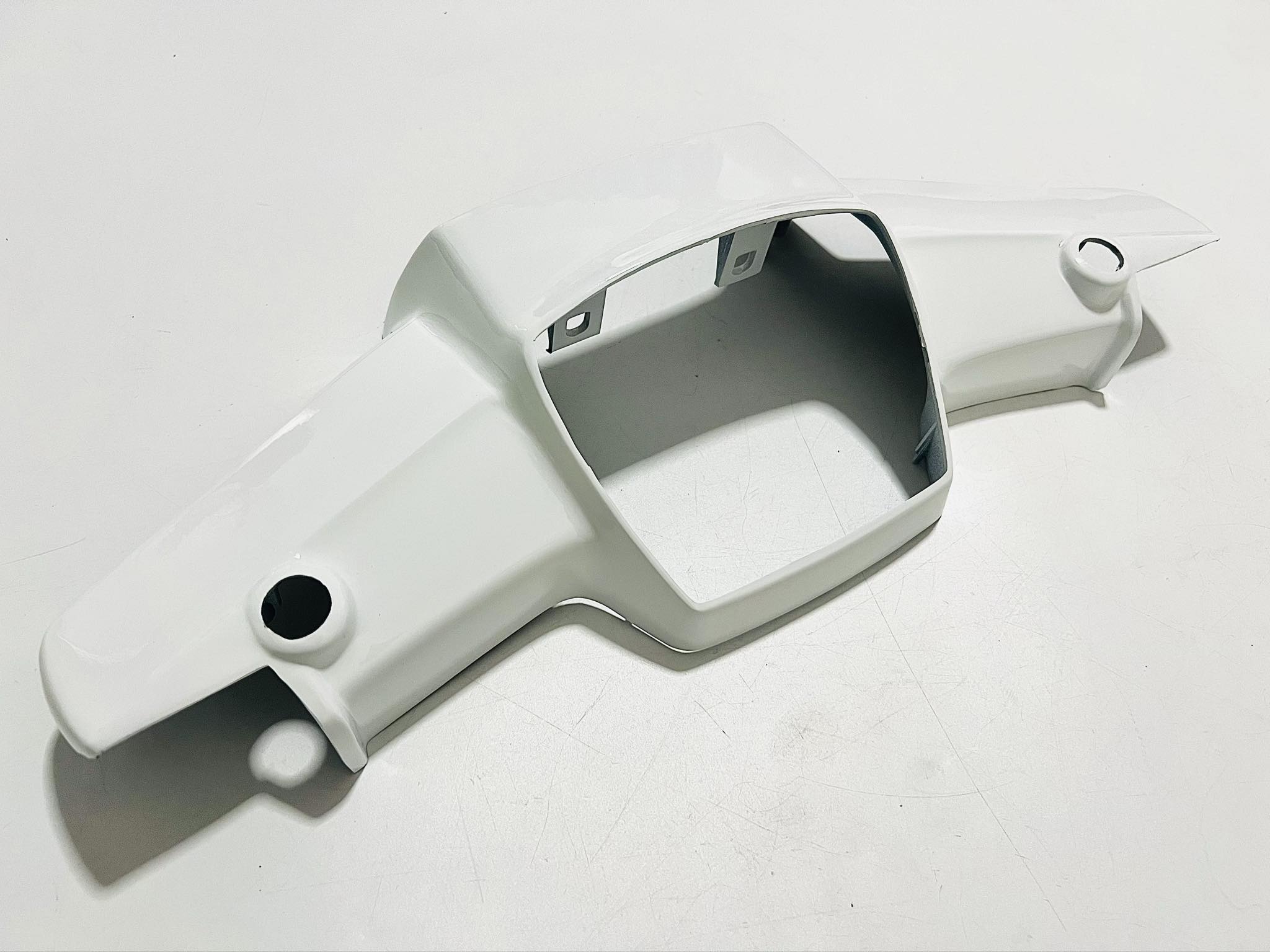 หน้ากากบนดรีมคุรุสภา สีดำ สีแดง สีขาว สีน้ำเงิน สีมังคุด ระบุสีในข้อความ C