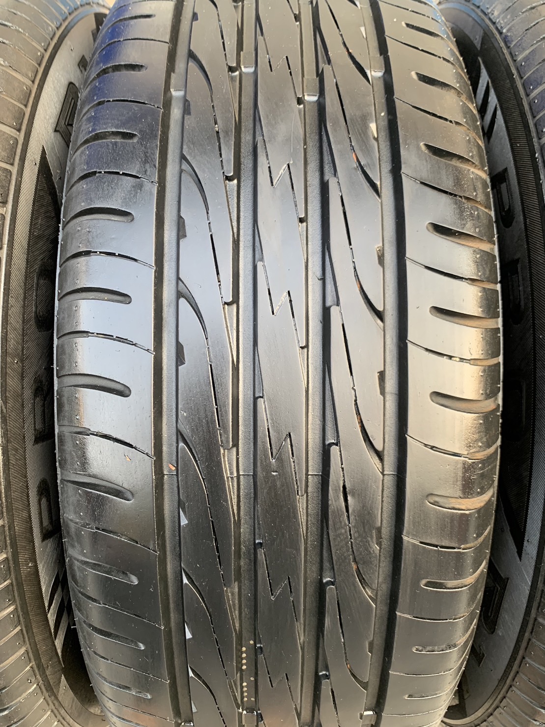 ✨ล้อแม็ก 4รู100✨MG 3 ขอบ 16 ดำหน้าเงา พร้อมยาง 195-55-16 MAXXIS ปลายปี 17