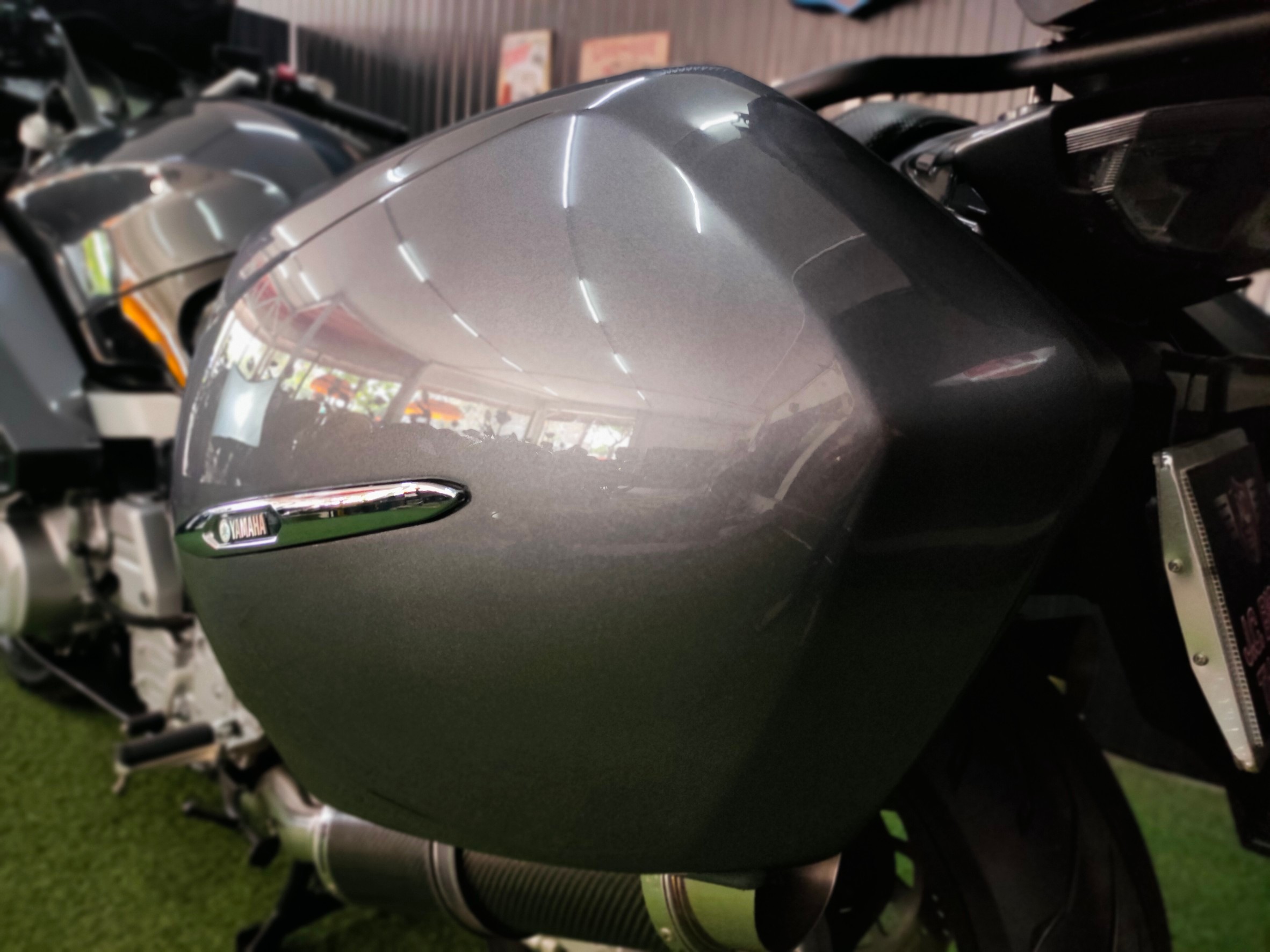 Sport Touring ตัวพรีเมียมจากค่าย YAMAHA รุ่น FJR1300AS ตัวท๊อป Autoclutch ขับเพลาปลายปี 2018 แท้สายจอดไมล์ 2,xxx 😎 โฉมปัจจุบัน...นับคันได้เลย‼️